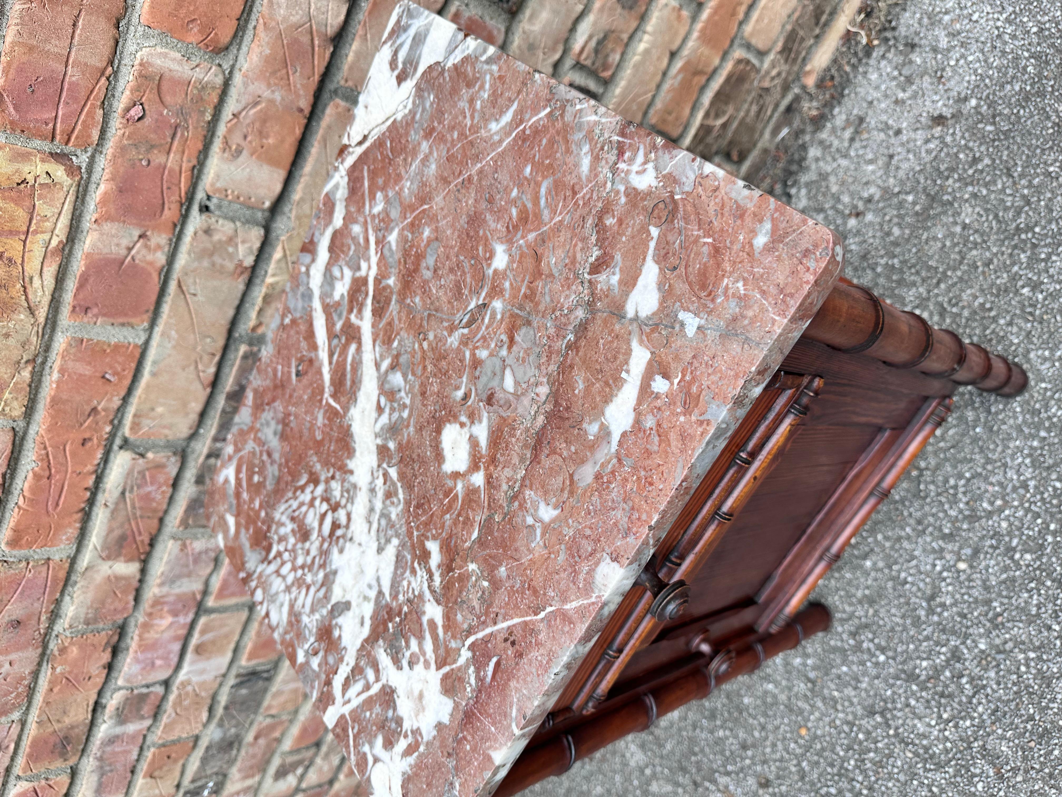 Armoire française du 19ème siècle en faux bambou Excellent état - En vente à Nashville, TN