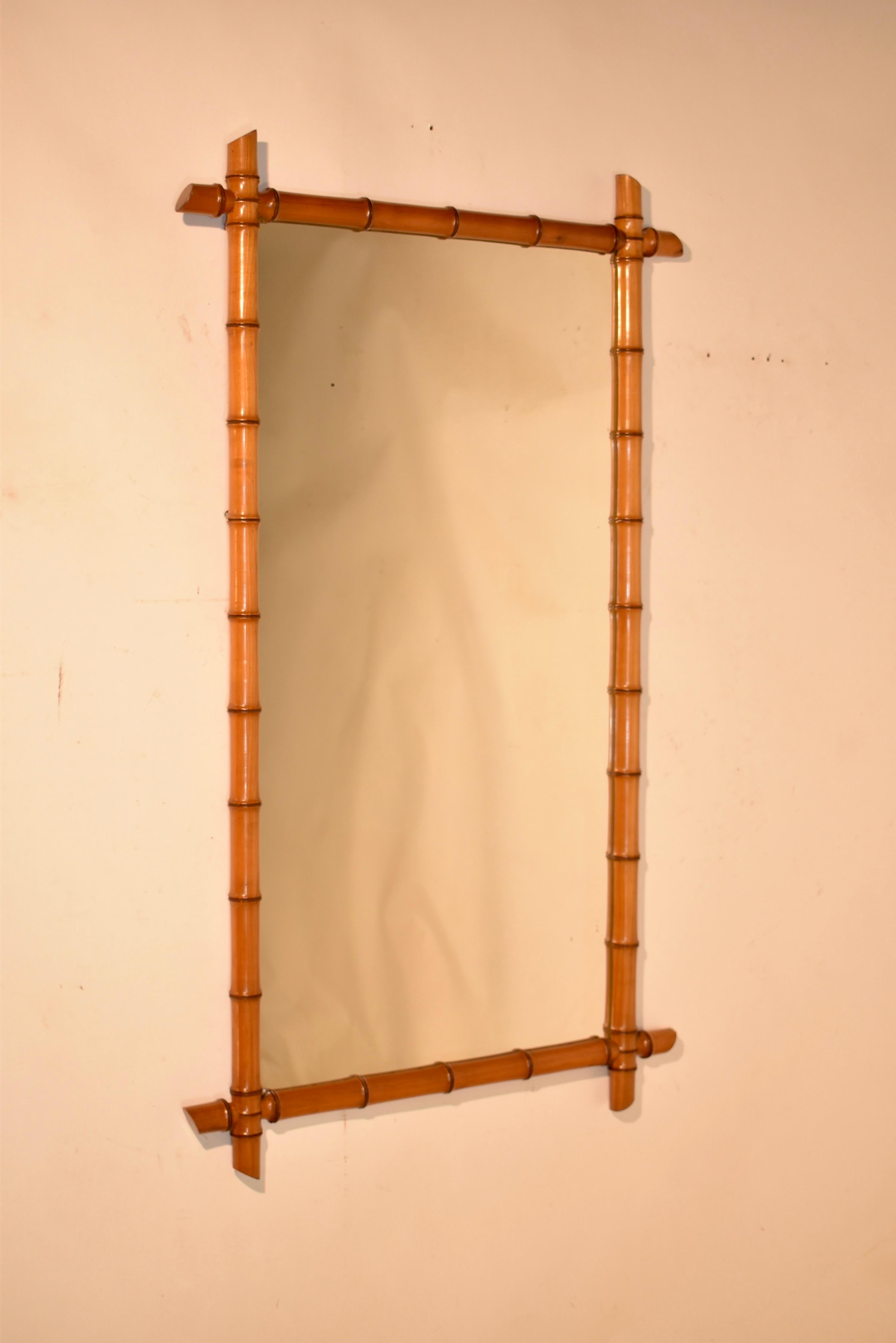 Art Nouveau Specchio da parete grande in finto bambù francese del XIX secolo in vendita