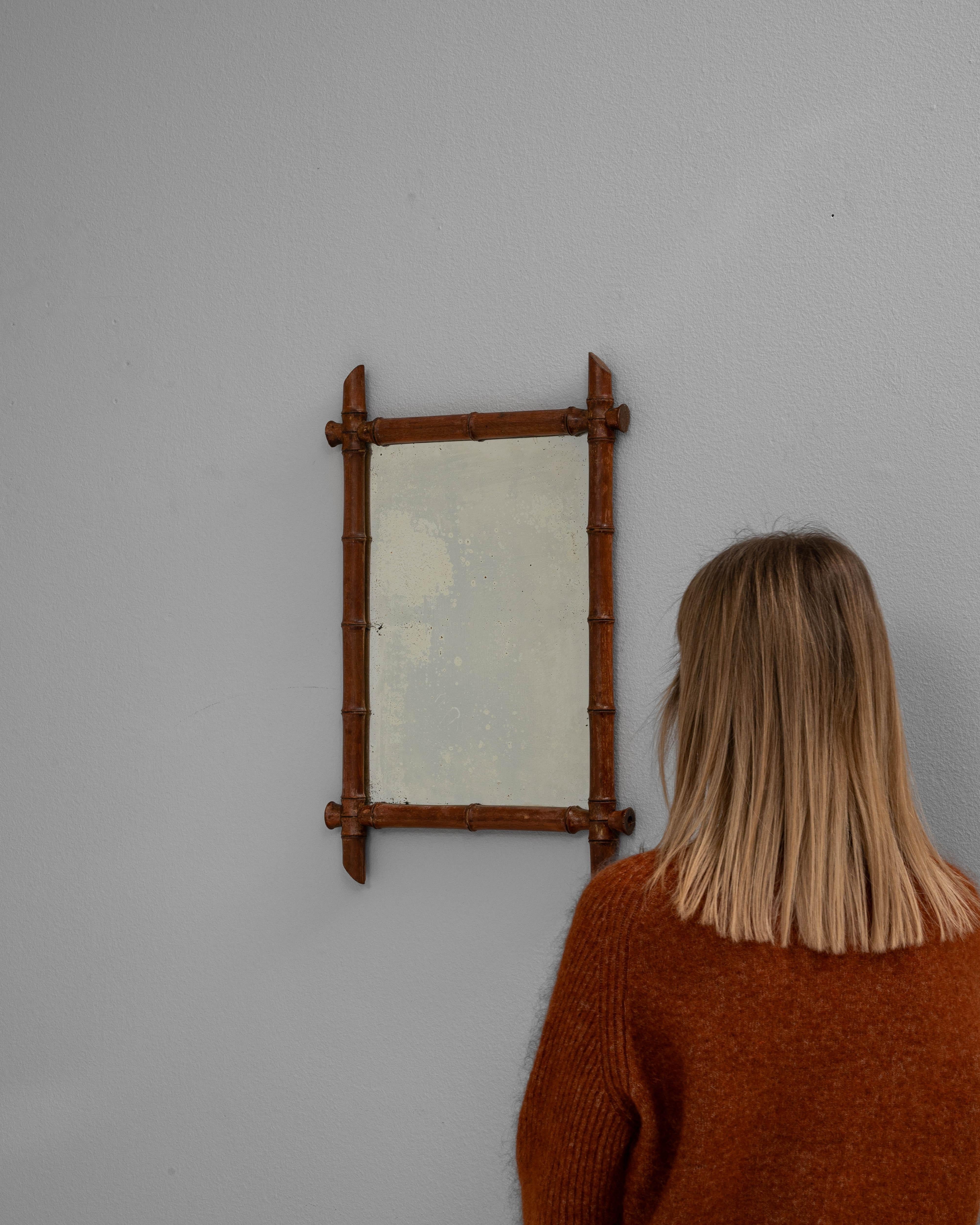 Miroir français du 19ème siècle en faux bambou Bon état - En vente à High Point, NC