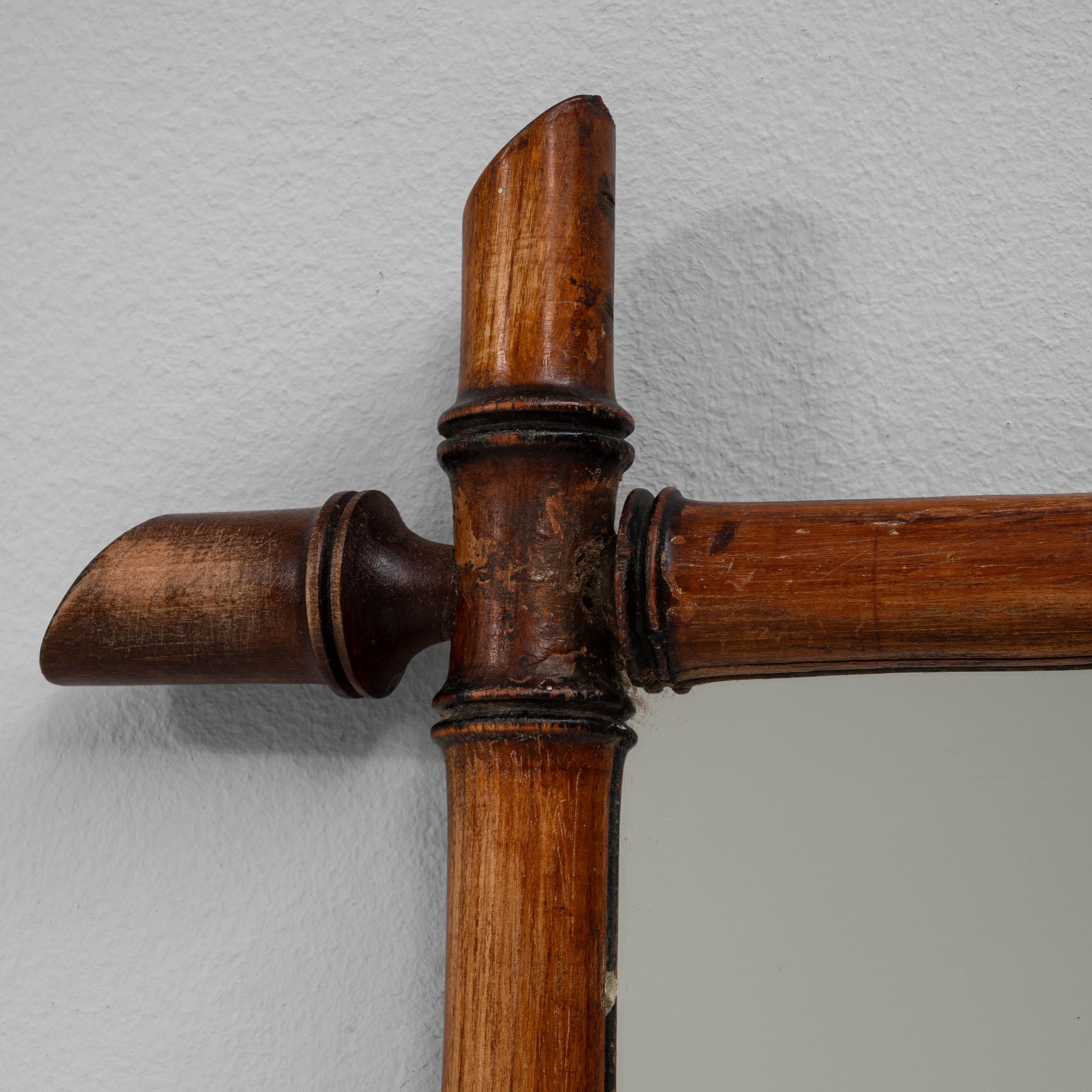 Specchio francese in finto bambù del XIX secolo in vendita 4