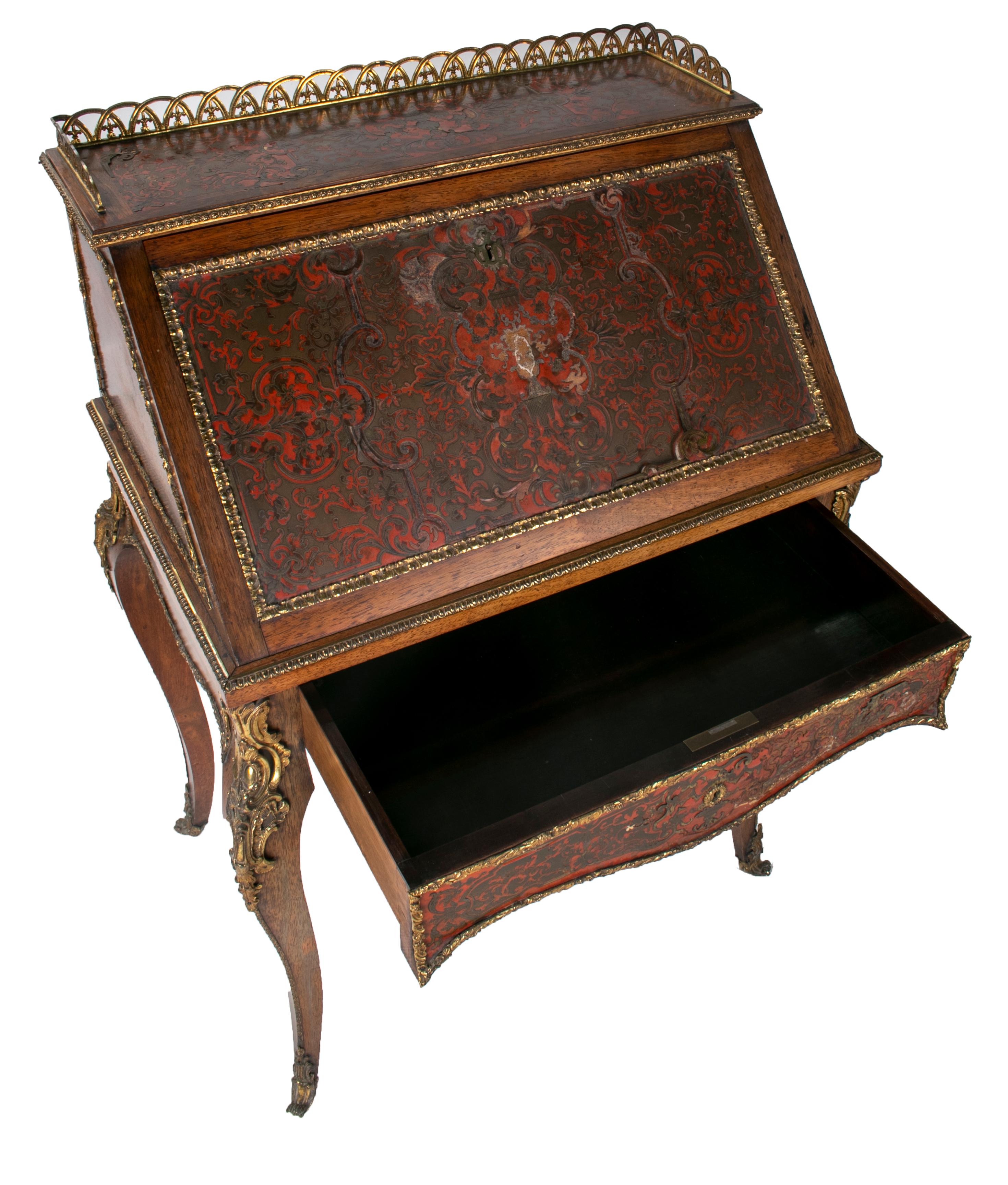 Bureau français Feminine Boulle du 19ème siècle État moyen - En vente à Marbella, ES