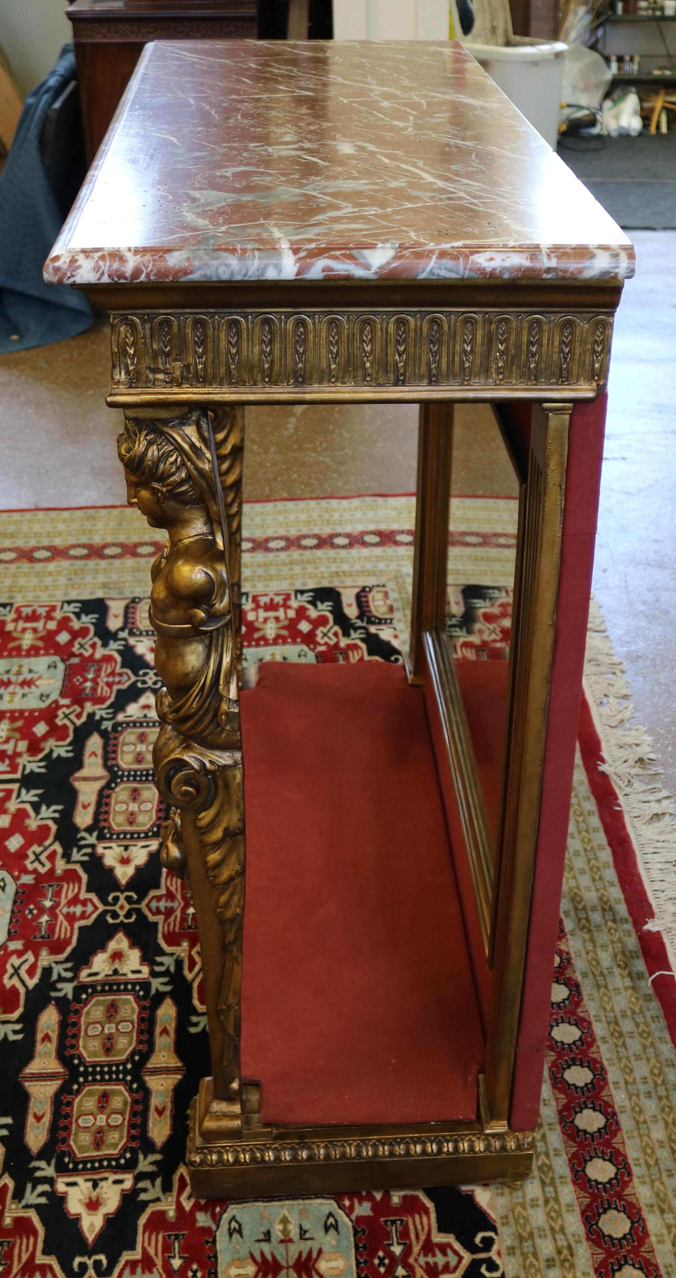 Table console figurative française du 19ème siècle avec plateau en marbre doré et miroir à l'arrière en vente 10