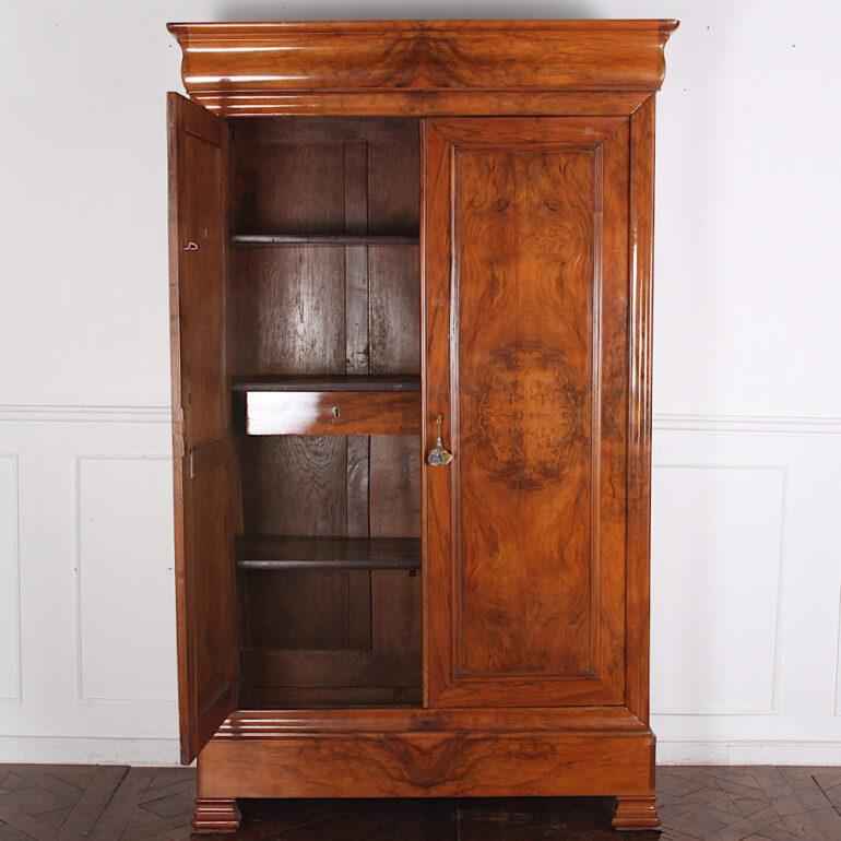 19th Century French Figured Walnut Armoire  In Good Condition In Vancouver, British Columbia