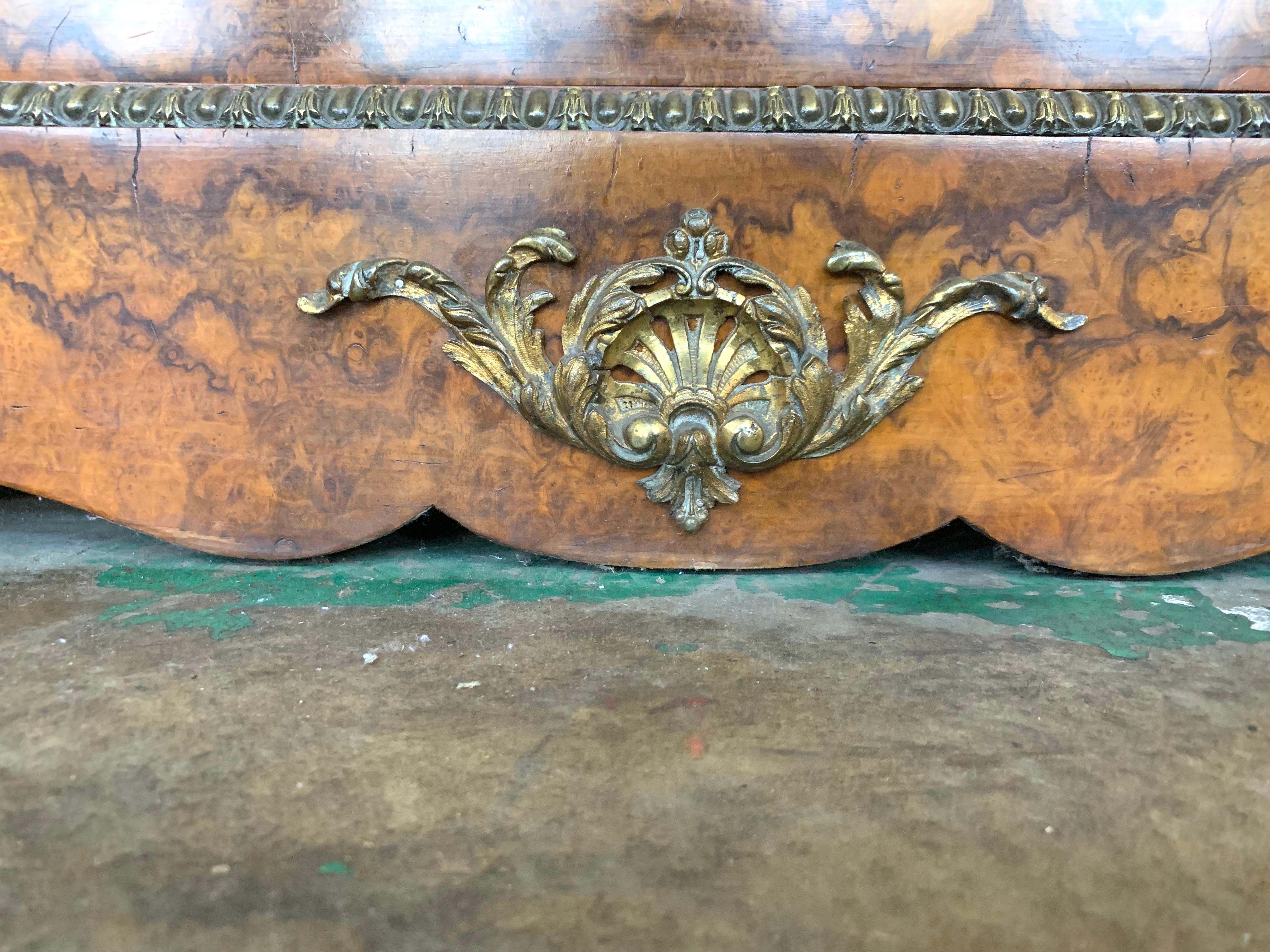 19th Century French Figured Walnut Credenza For Sale 5