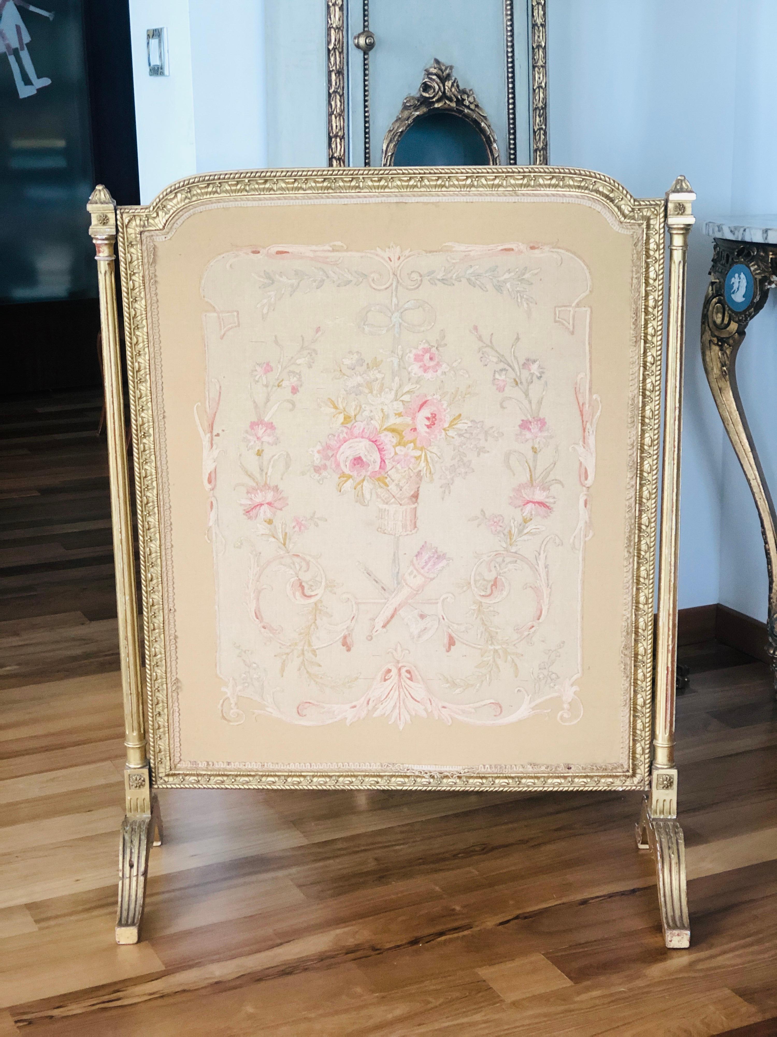 Louis XVI 19th Century French Fireplace Screen in Hand Carved Frame and Silk Tapestry For Sale