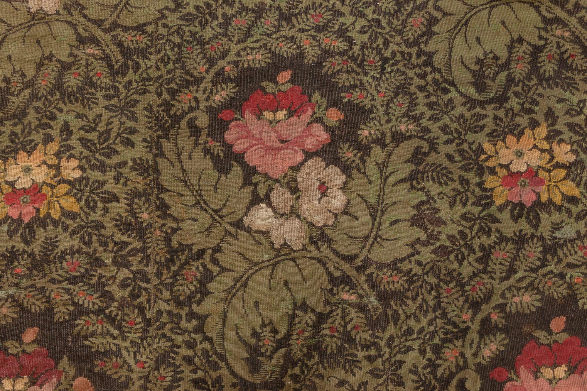 19th Century French Floral Design Green, Black and Pink Flat Weave Wool Rug In Good Condition For Sale In New York, NY
