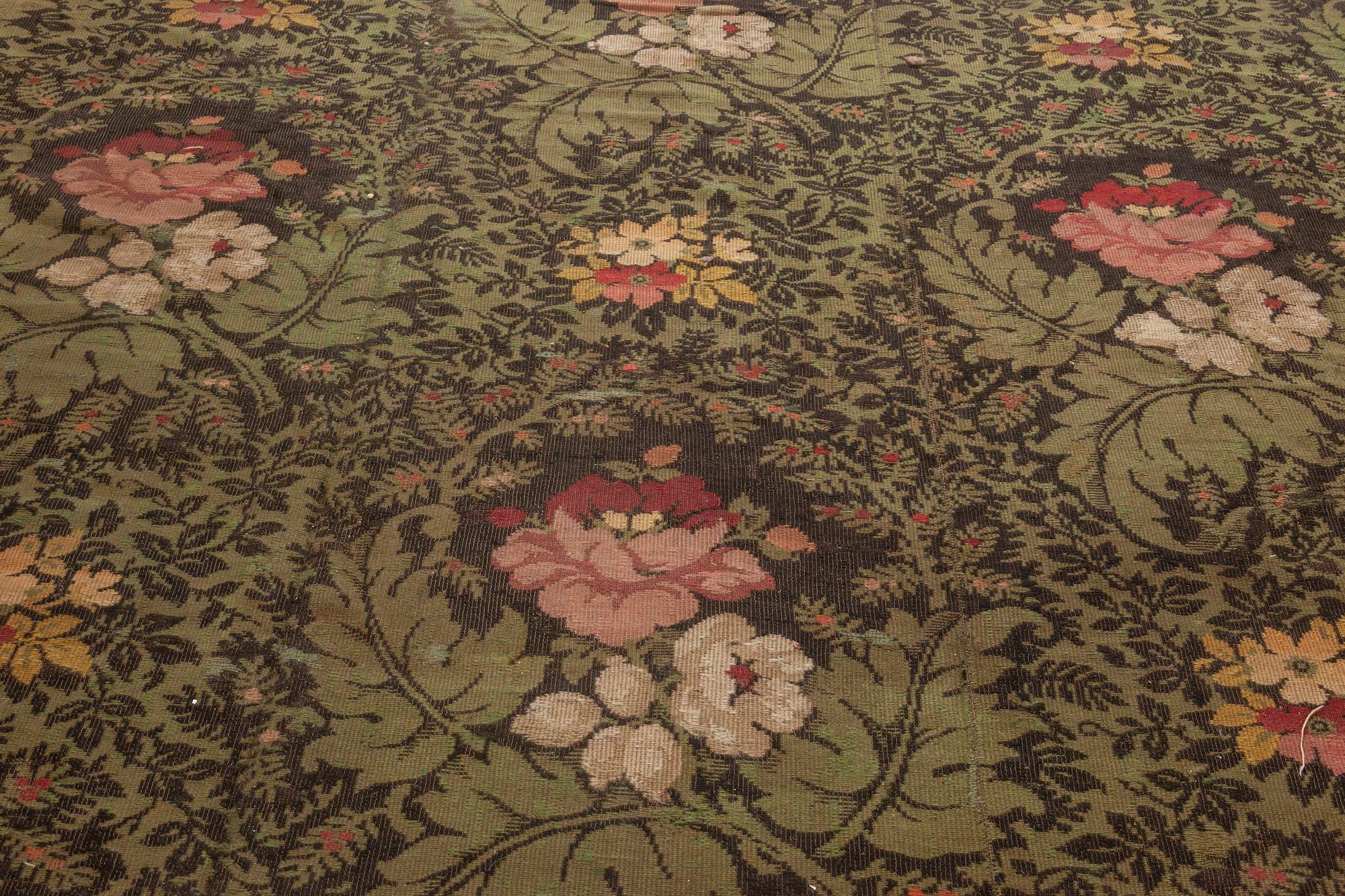 19th Century French Floral Design Green, Black and Pink Flat Weave Wool Rug For Sale 1