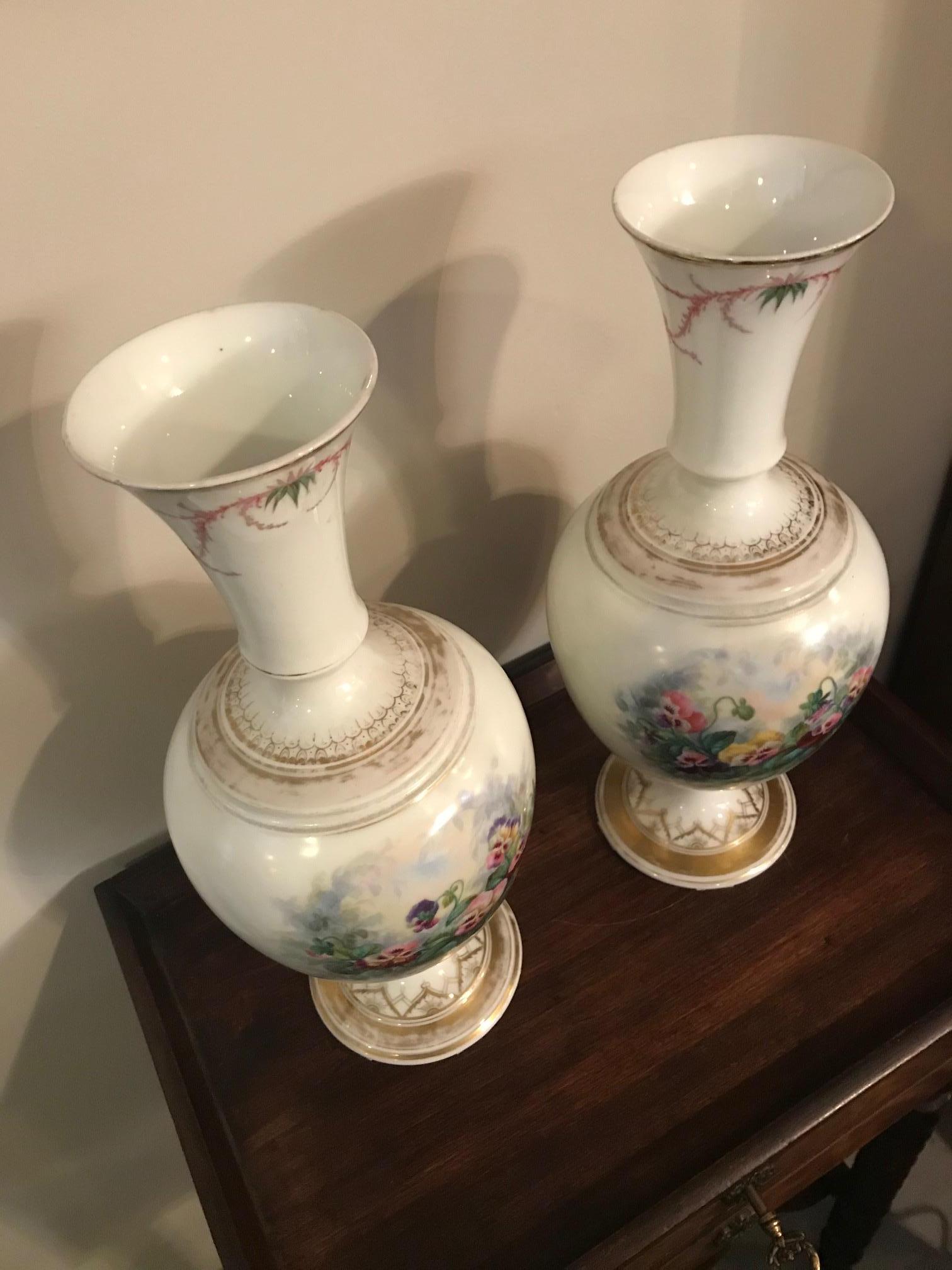 19th Century French Flowers Decoration Pair of Vases, 1850s For Sale 1