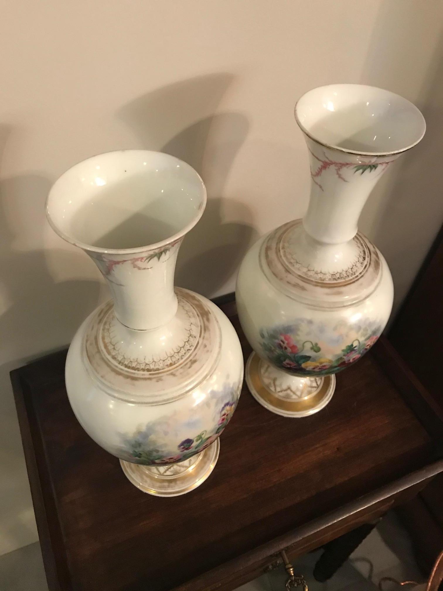 19th Century French Flowers Decoration Pair of Vases, 1850s For Sale 3