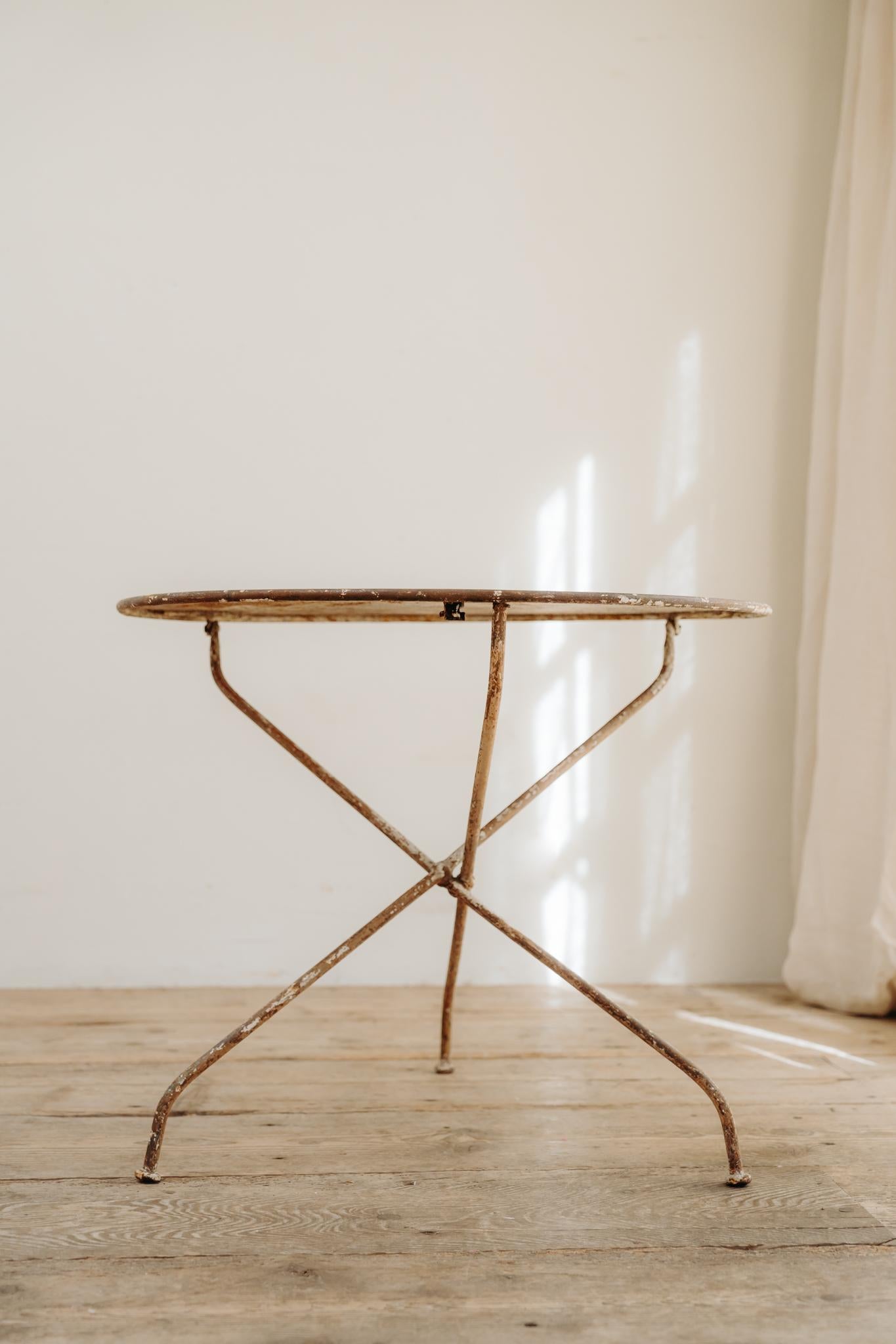 Französischer klappbarer Gartentisch aus dem 19. Jahrhundert ... im Angebot 1