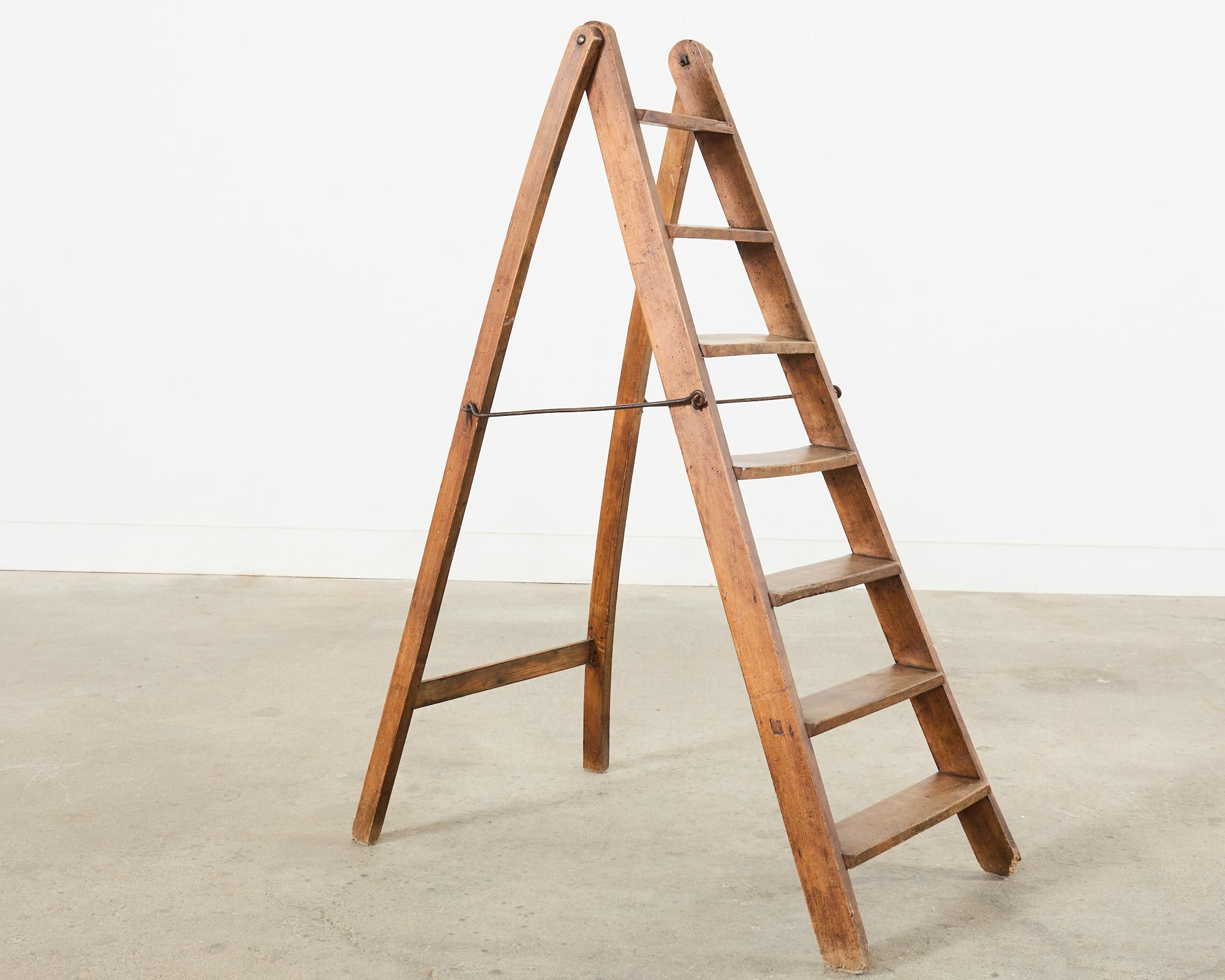 19th Century French Folding Library Step Ladder In Good Condition For Sale In Rio Vista, CA
