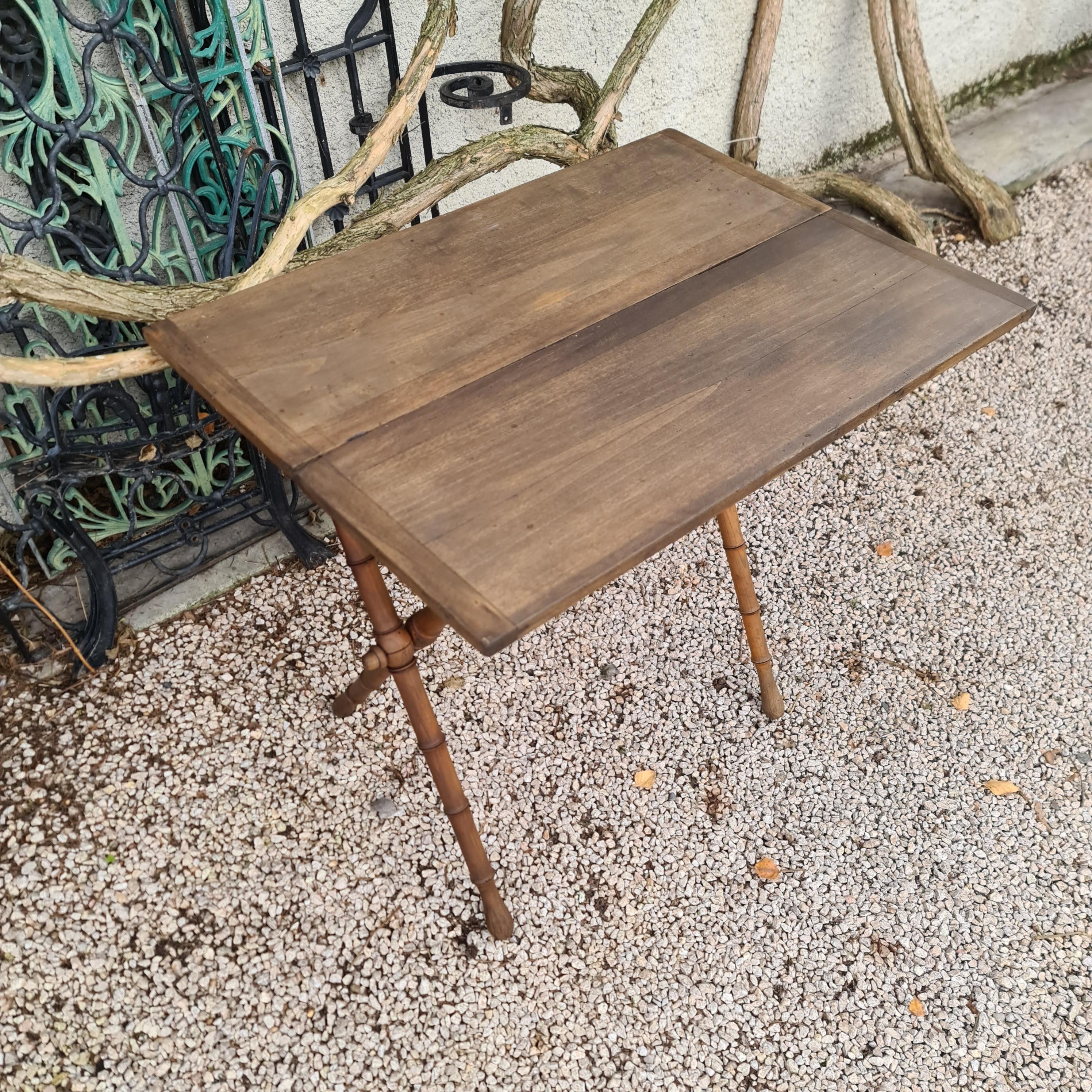 19th century French folding table in faux bamboo In Good Condition In TARBES, FR