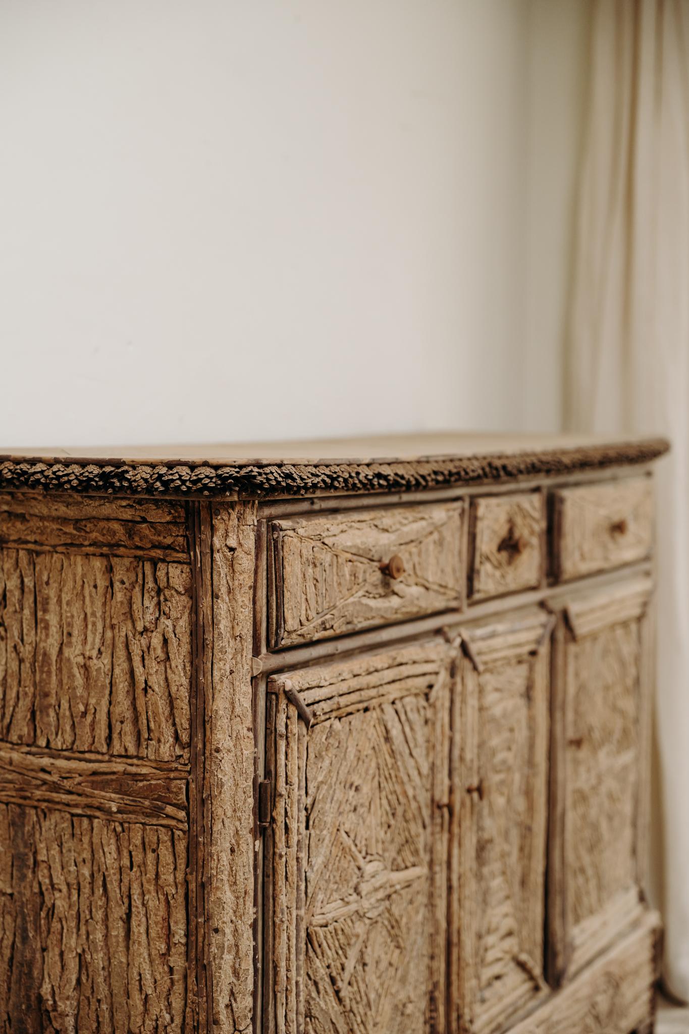 19th century French folk art buffet For Sale 5
