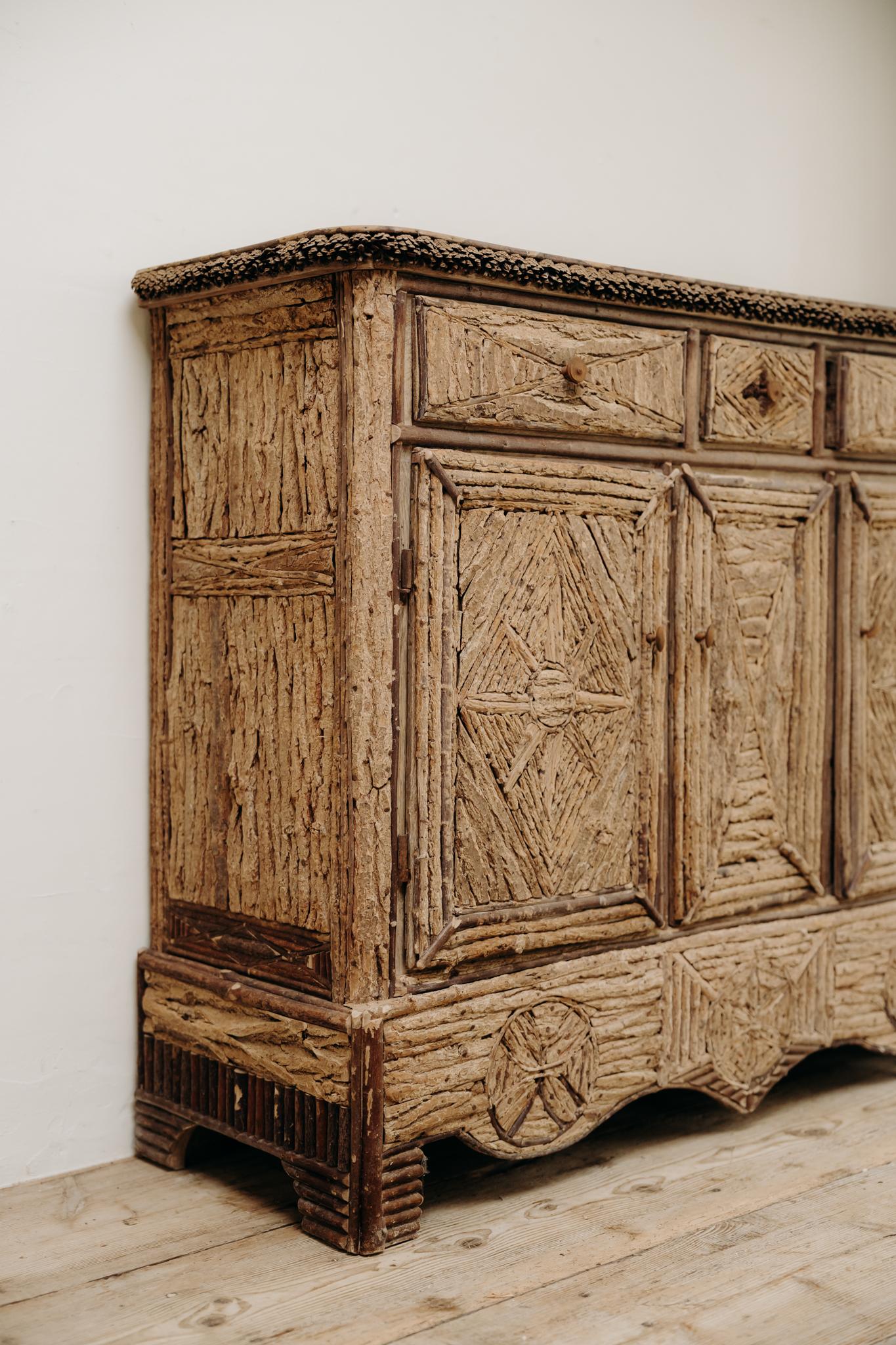 19th century French folk art buffet For Sale 12