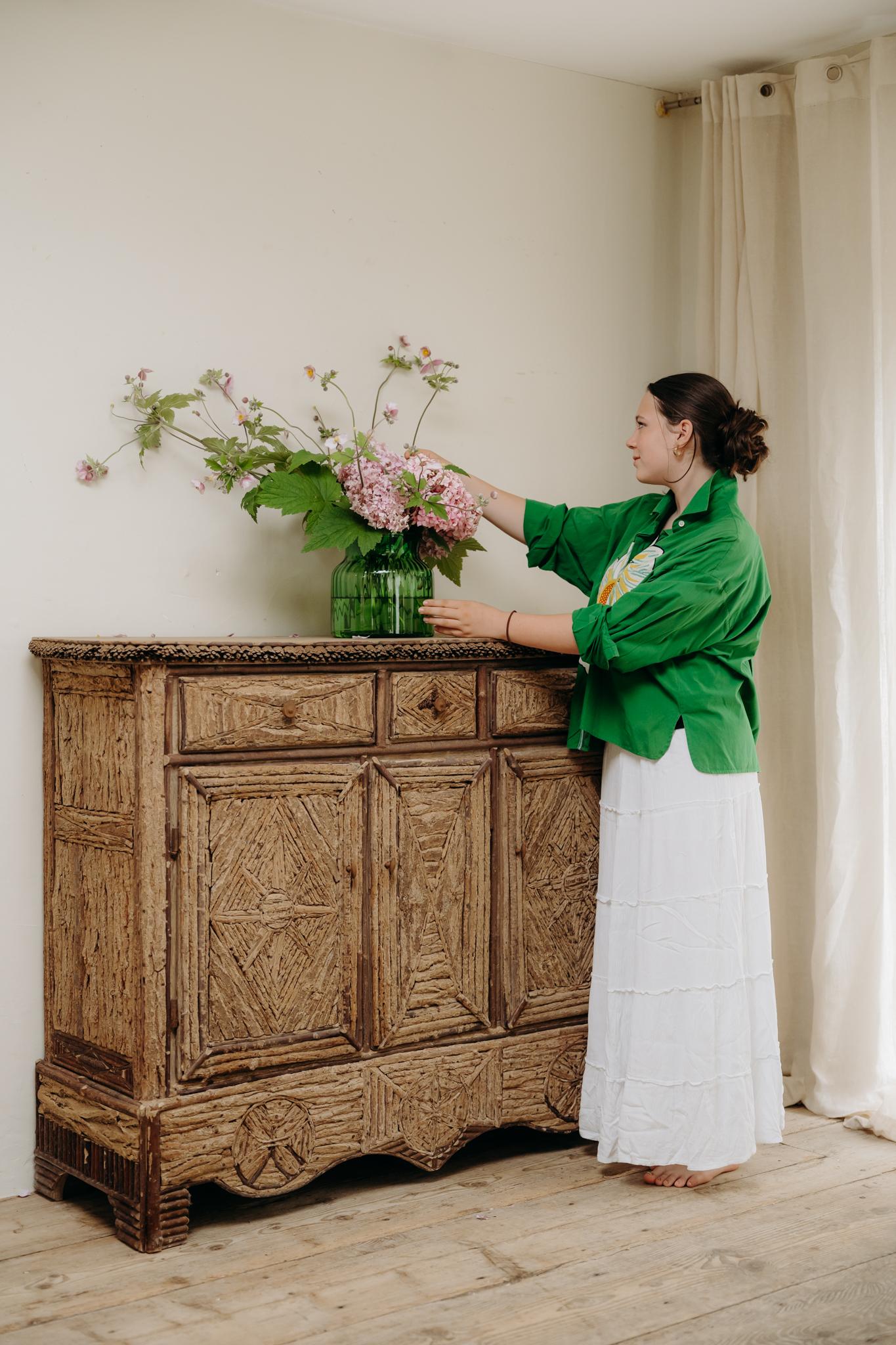 a lovely example of 19th century folk art buffet, 
made in the French Alps, pinecones on oak, great patina and in very good vintage condition, very well preserved, completely genuine. 