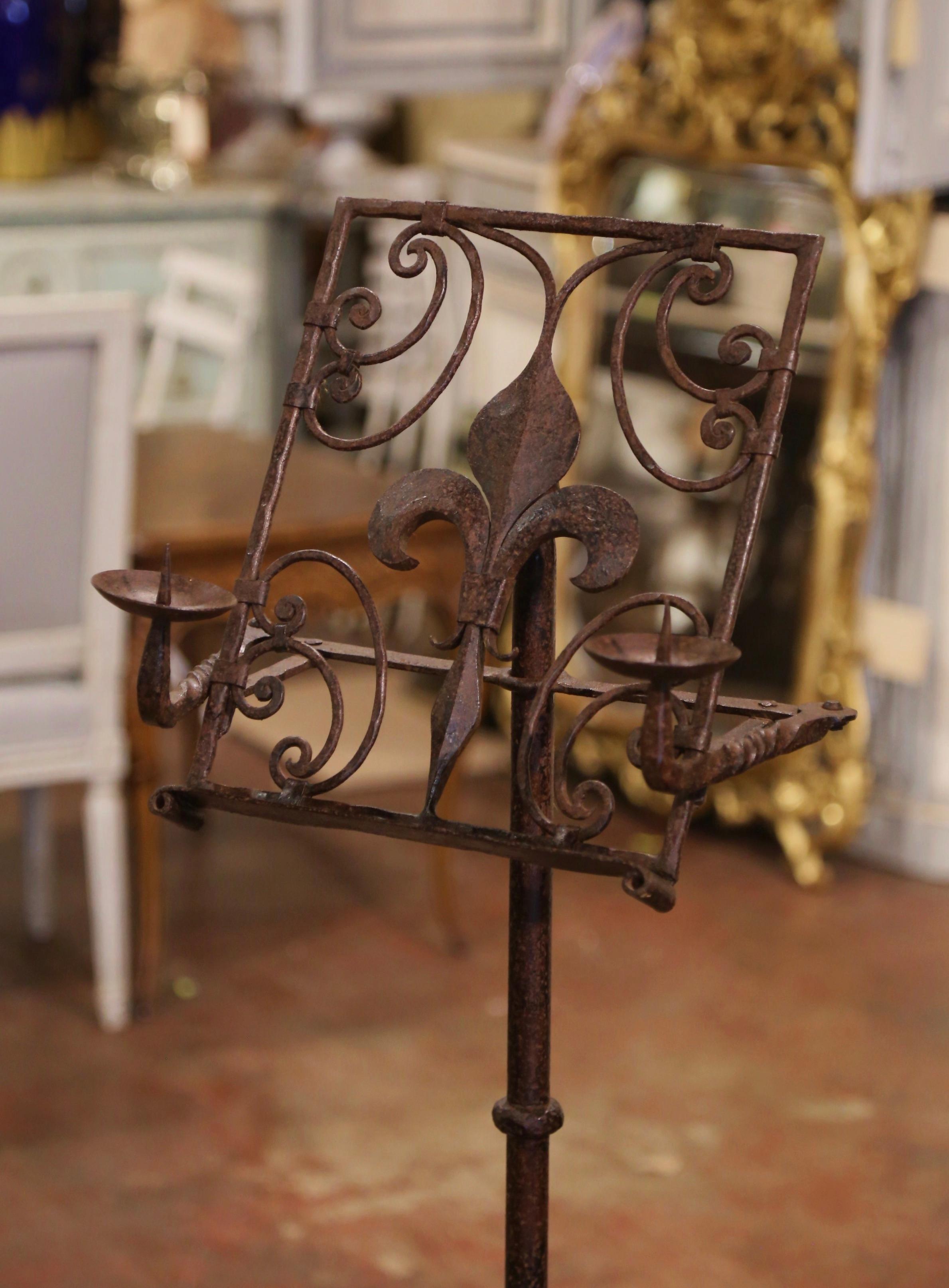 Gothic 19th Century French Forged Iron Music Stand Lectern with Fleur-de-Lys Decor