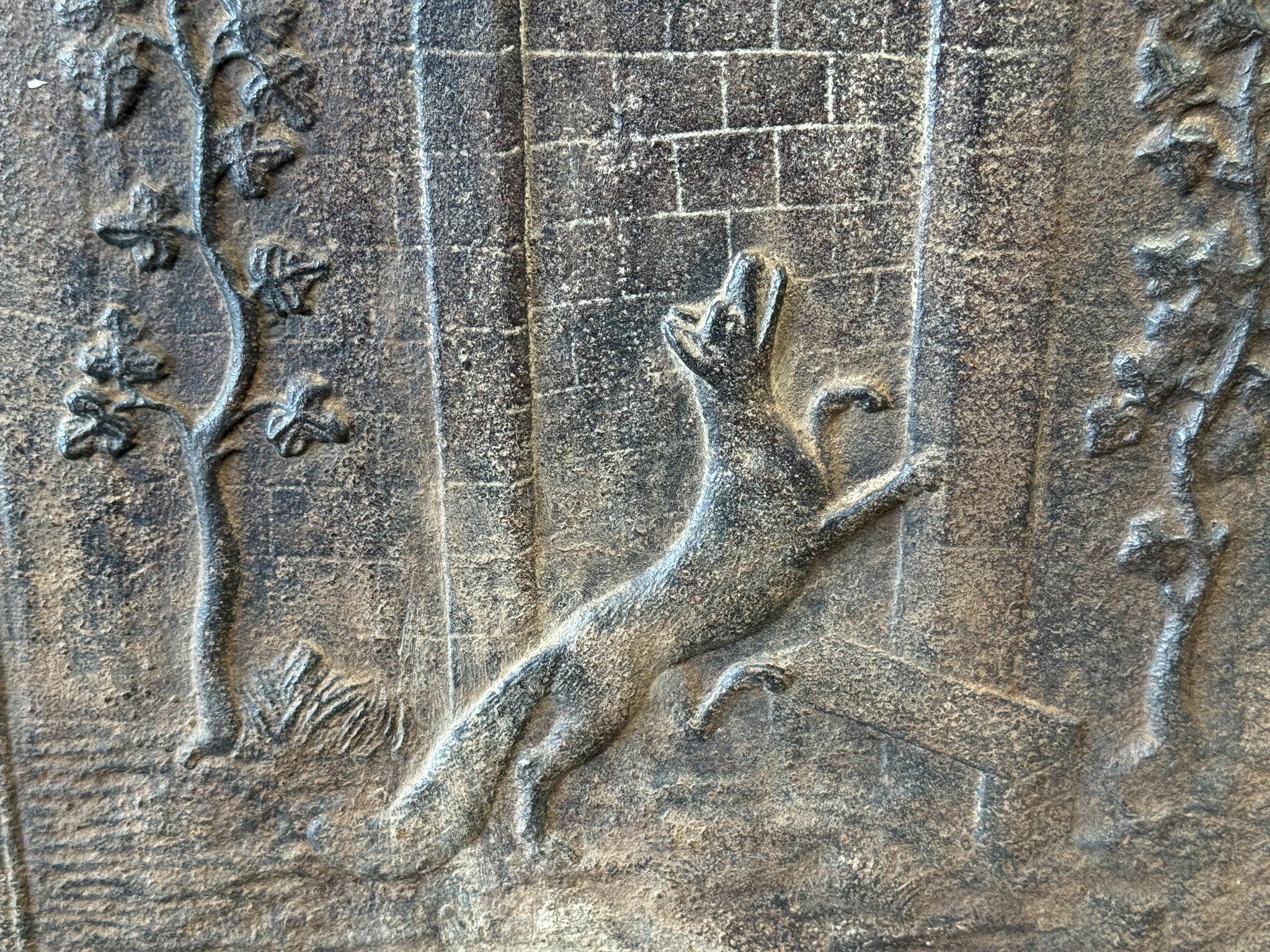 19th Century French 'Fox and the Grapes' Fireback / Backsplash In Good Condition For Sale In Amerongen, Amerongen
