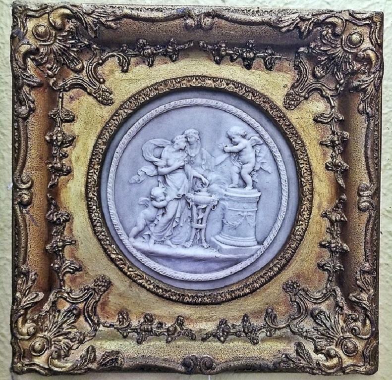 19th Century French Framed Marble Plaques Pair ft Cherubs In Excellent Condition In Dallas, TX