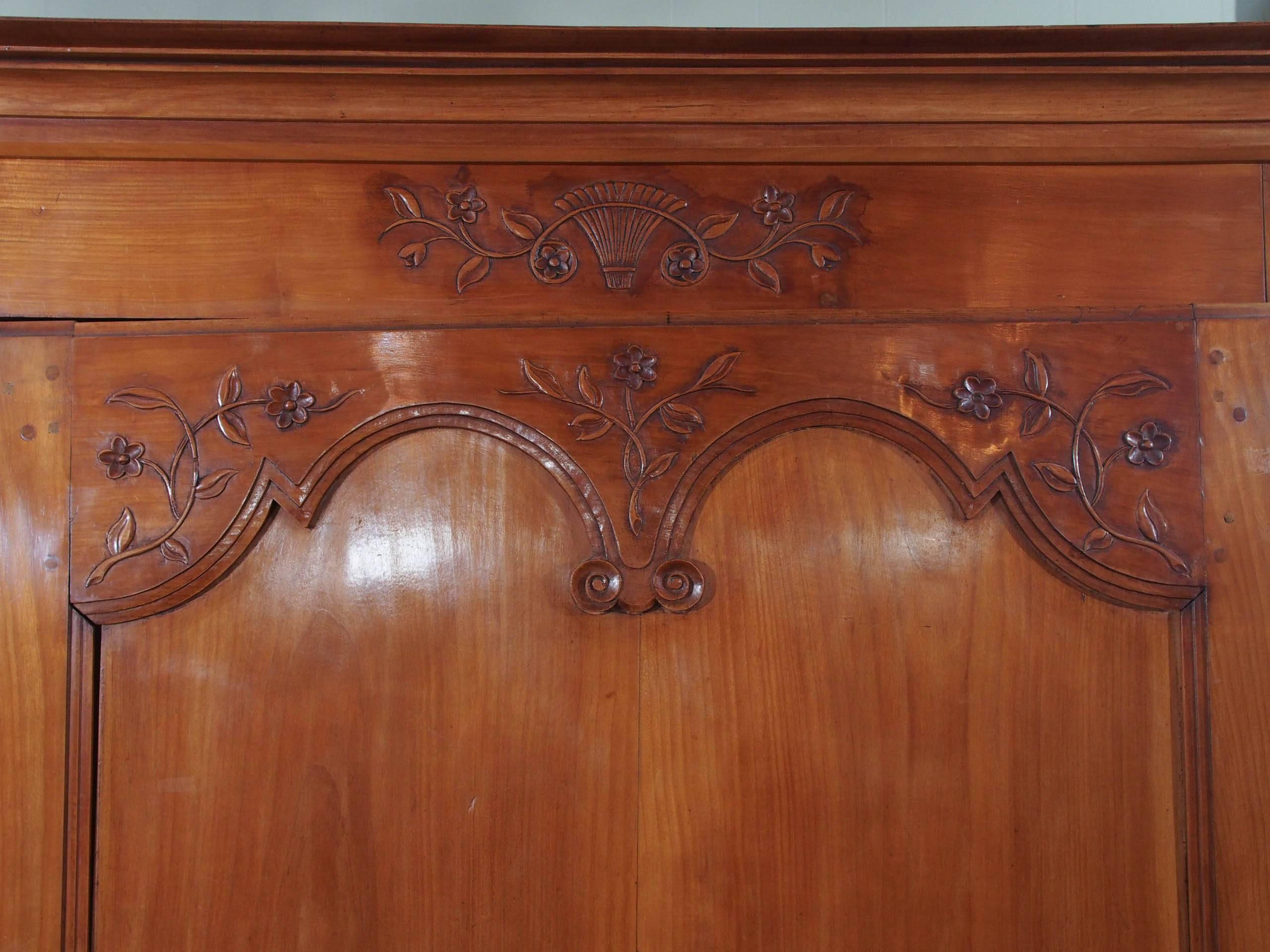 19th Century French Fruitwood Bonnetierre In Excellent Condition In New Orleans, LA