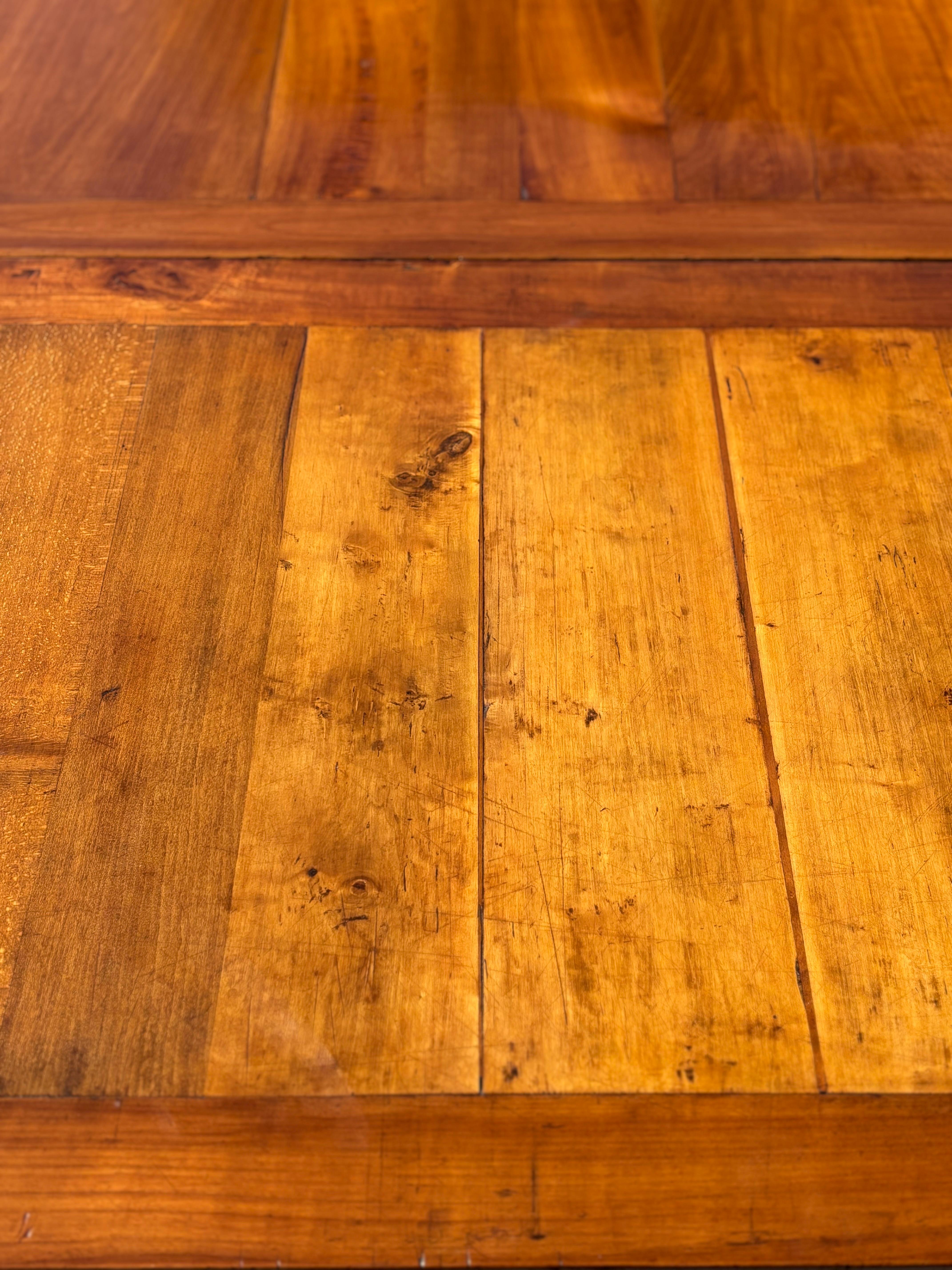 19th Century French Fruitwood Draw Leaf Farmhouse Dining Table For Sale 4