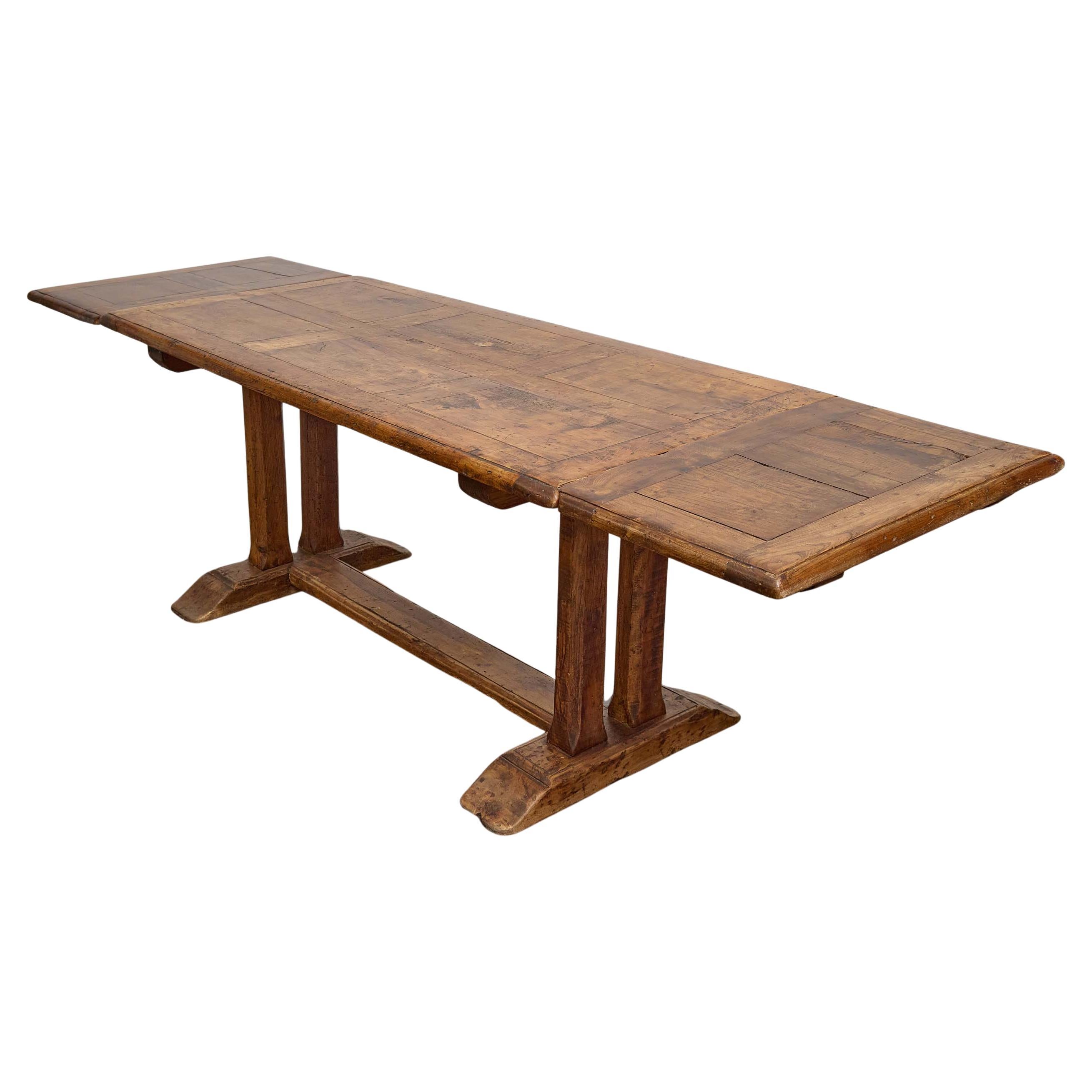 Table de salle à manger à rallonge en bois fruitier français du XIXe siècle avec deux abattants en vente