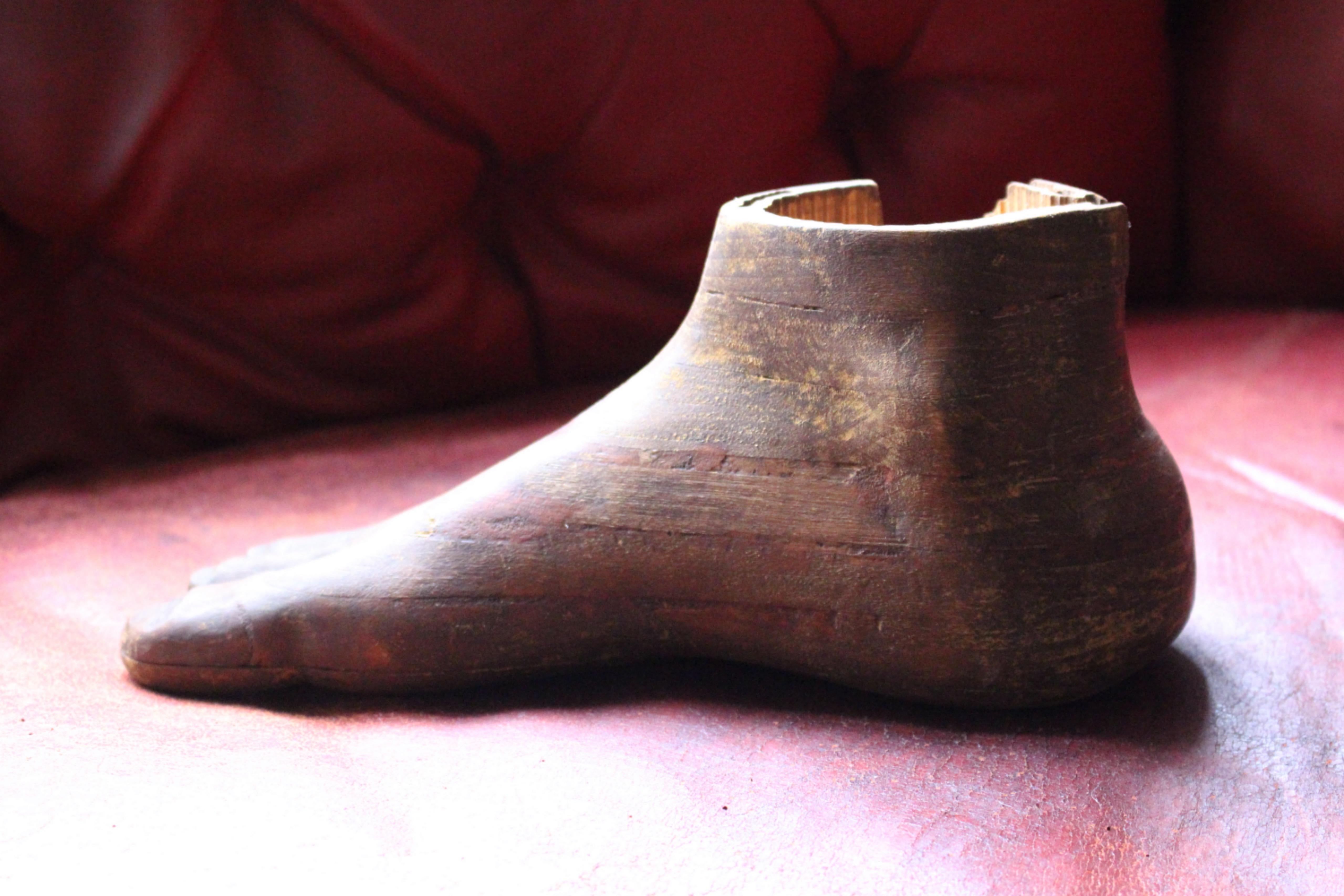 XIXe siècle Mannequin d'artiste à pied en bois sculpté, 19ème siècle. en vente