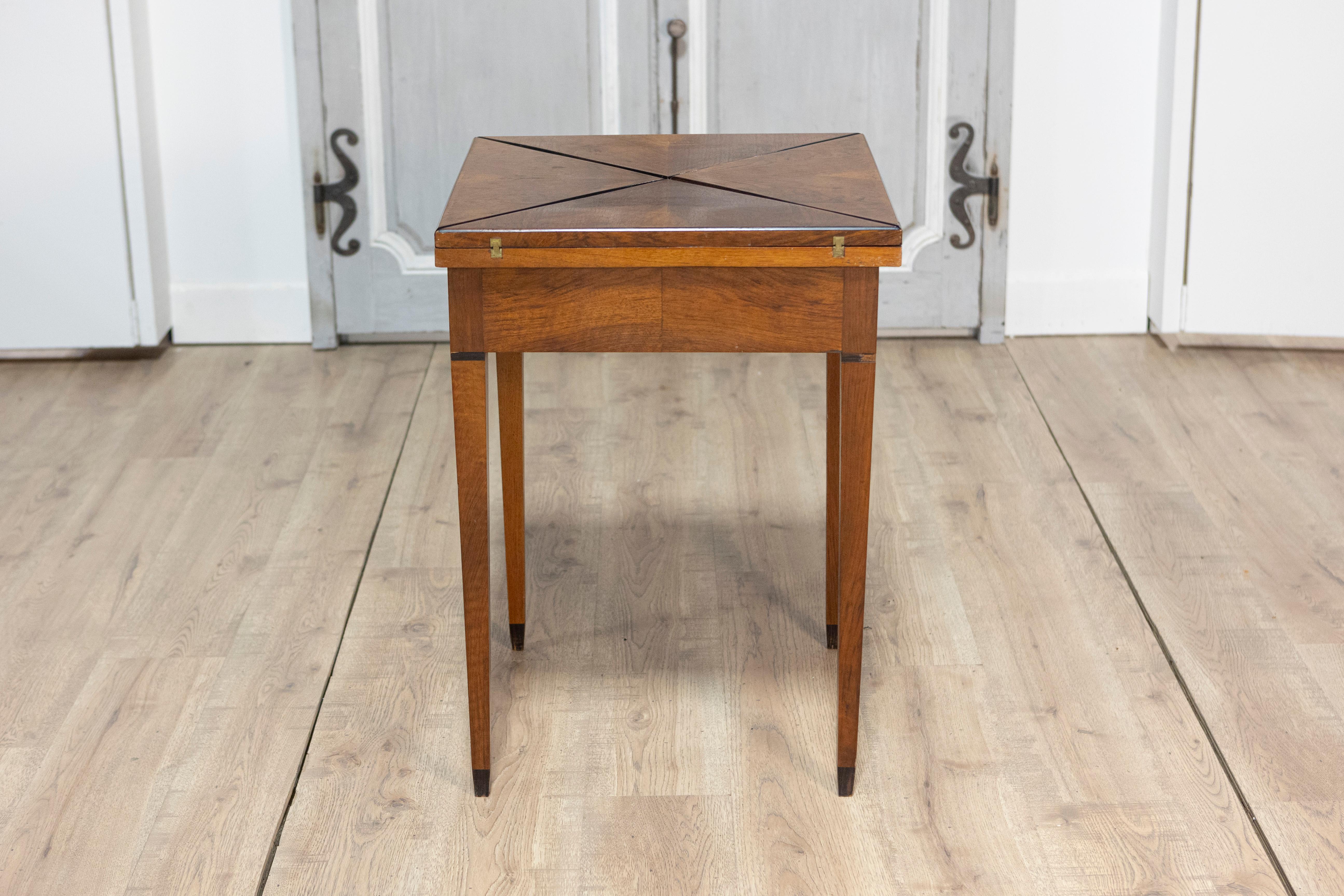 Mesa de juego francesa del siglo XIX en venta 2