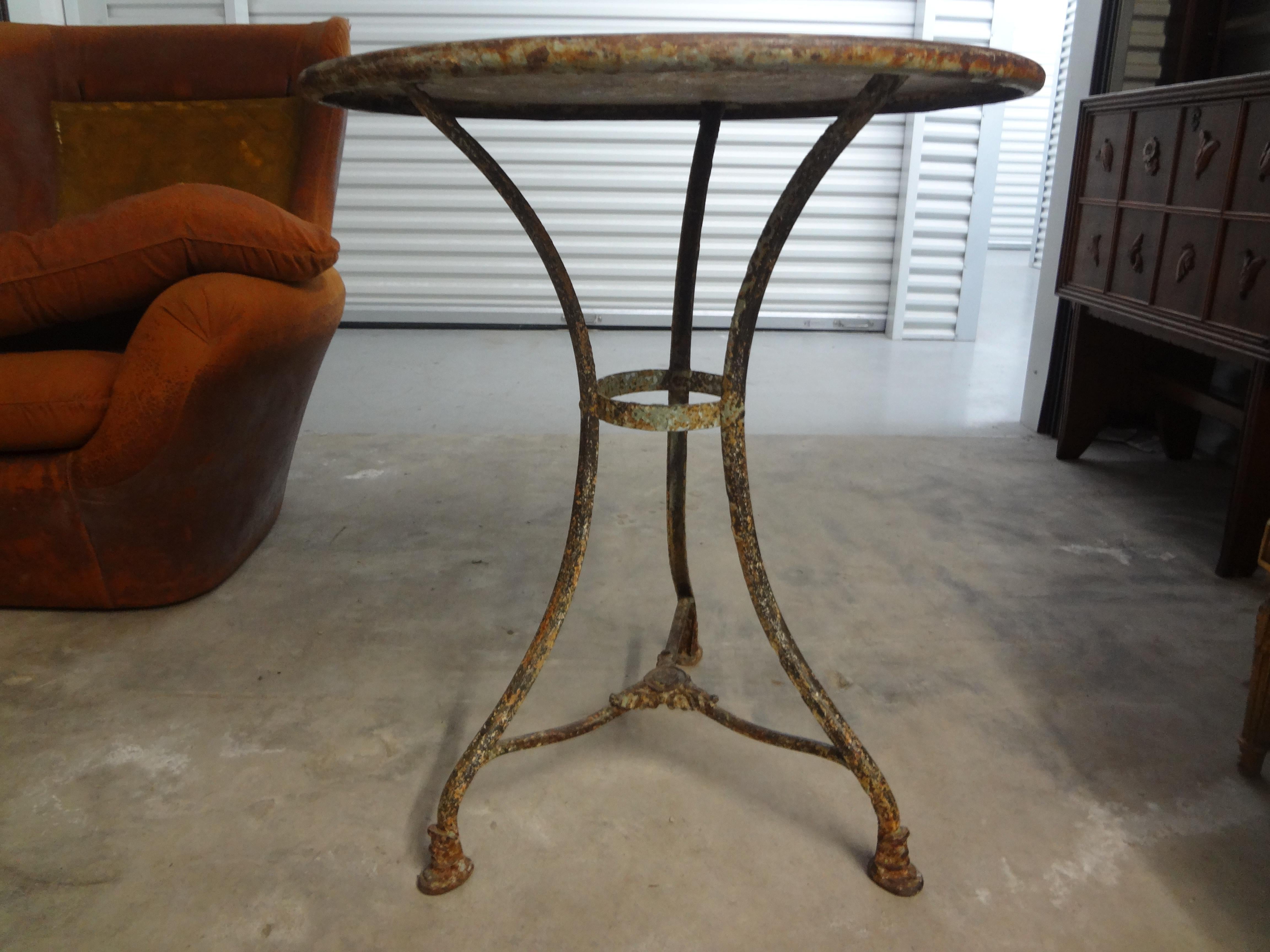 Belle Époque 19th Century French Garden Table By Arras Foundry For Sale
