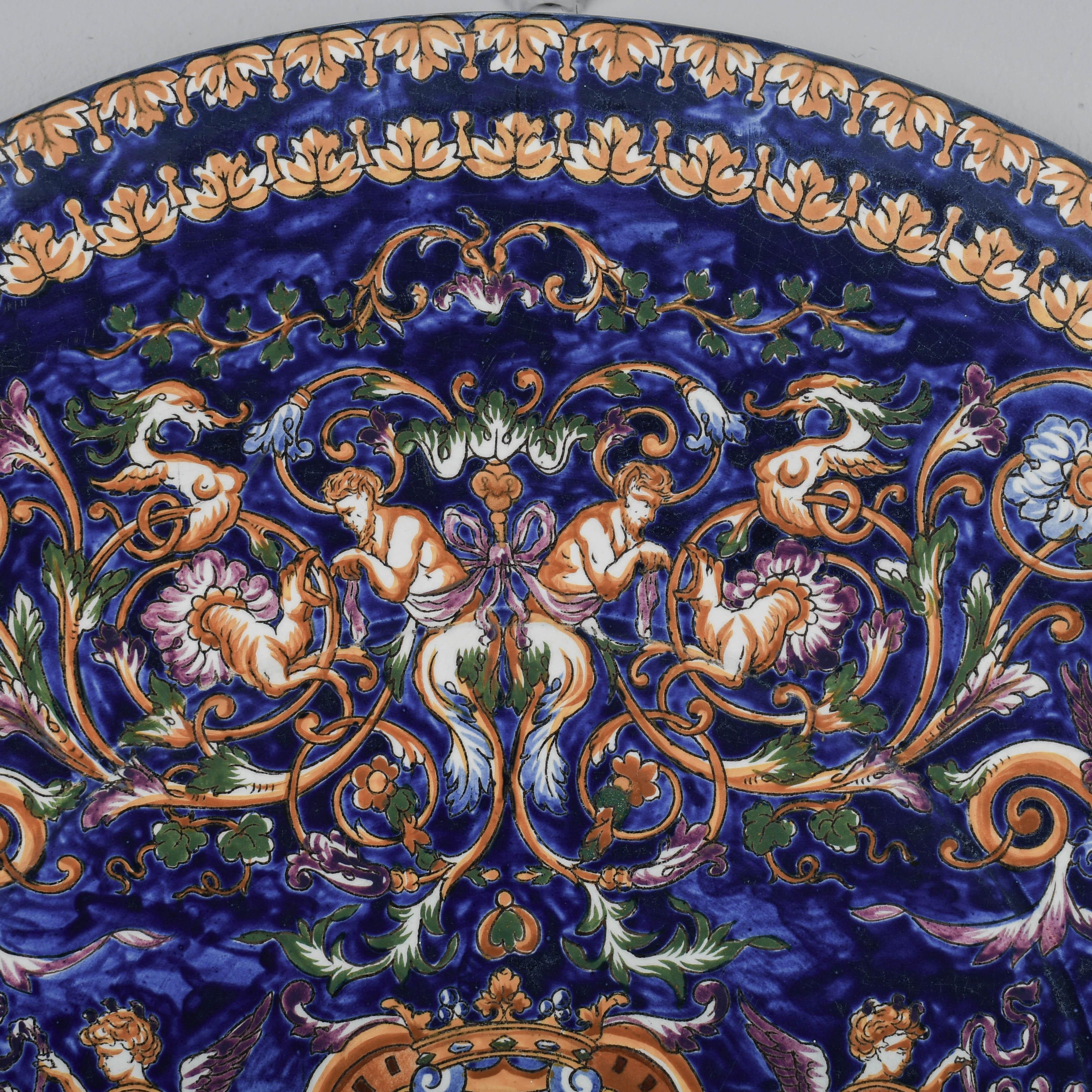 Smaltato Piatto in maiolica francese del XIX secolo di Gien in vendita