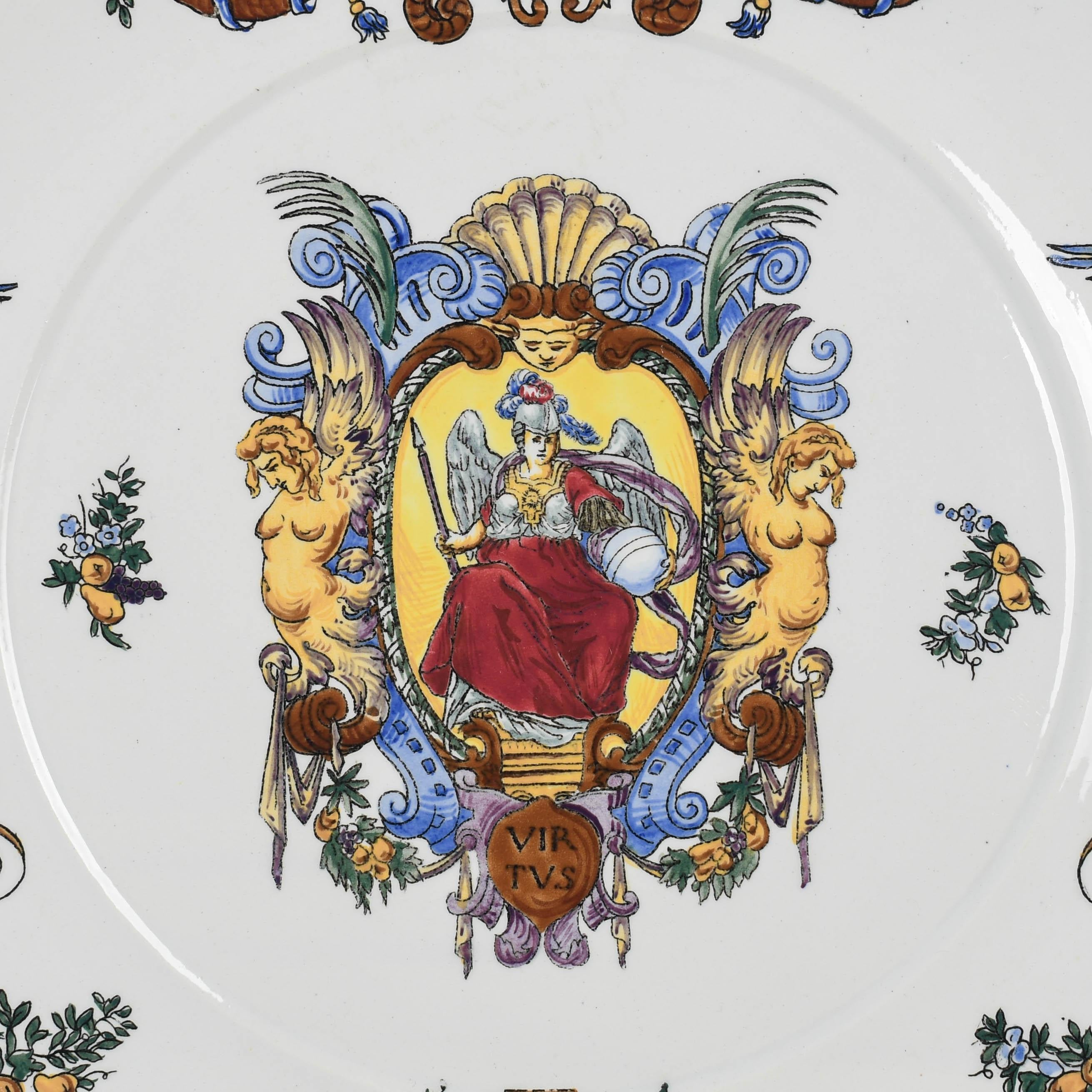 Vernissé Plat en faïence de Gien du 19e siècle en vente
