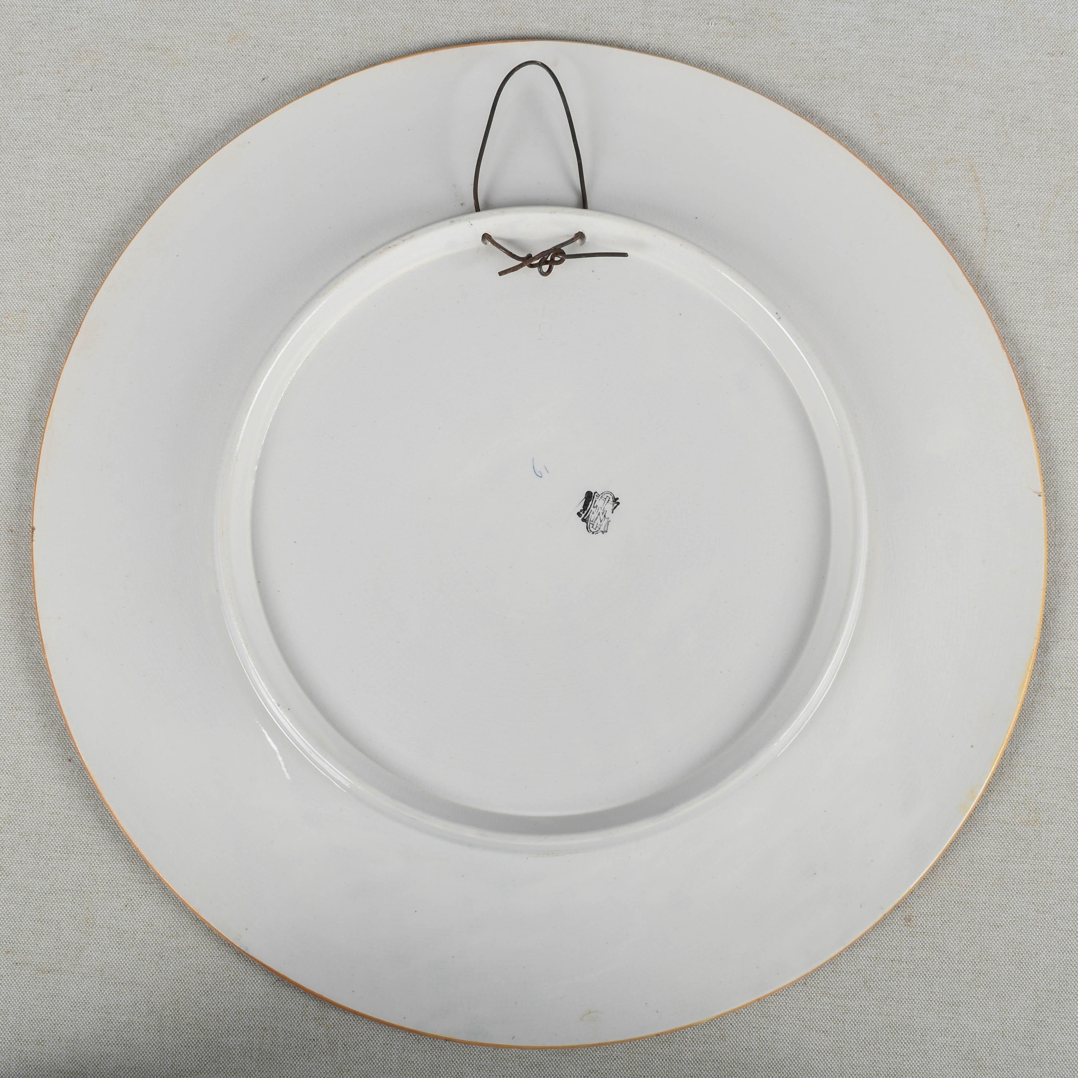 Faenza Piatto in maiolica francese del XIX secolo di Gien in vendita