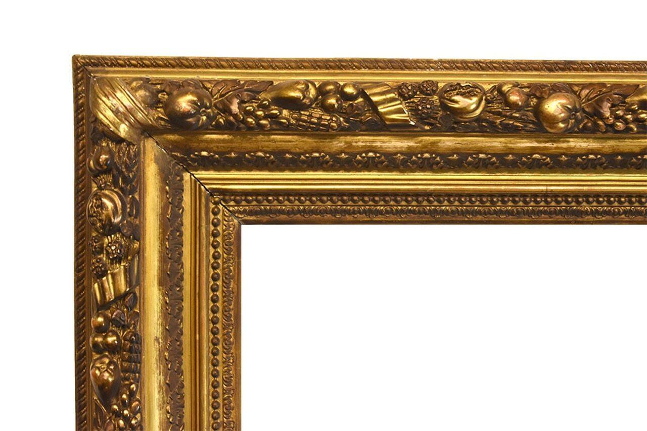 19th century French Gilded Gesso picture frame.

15.5x21 French 1870 Gilded Gesso picture frame.

Rabbet dimensions: 15.5