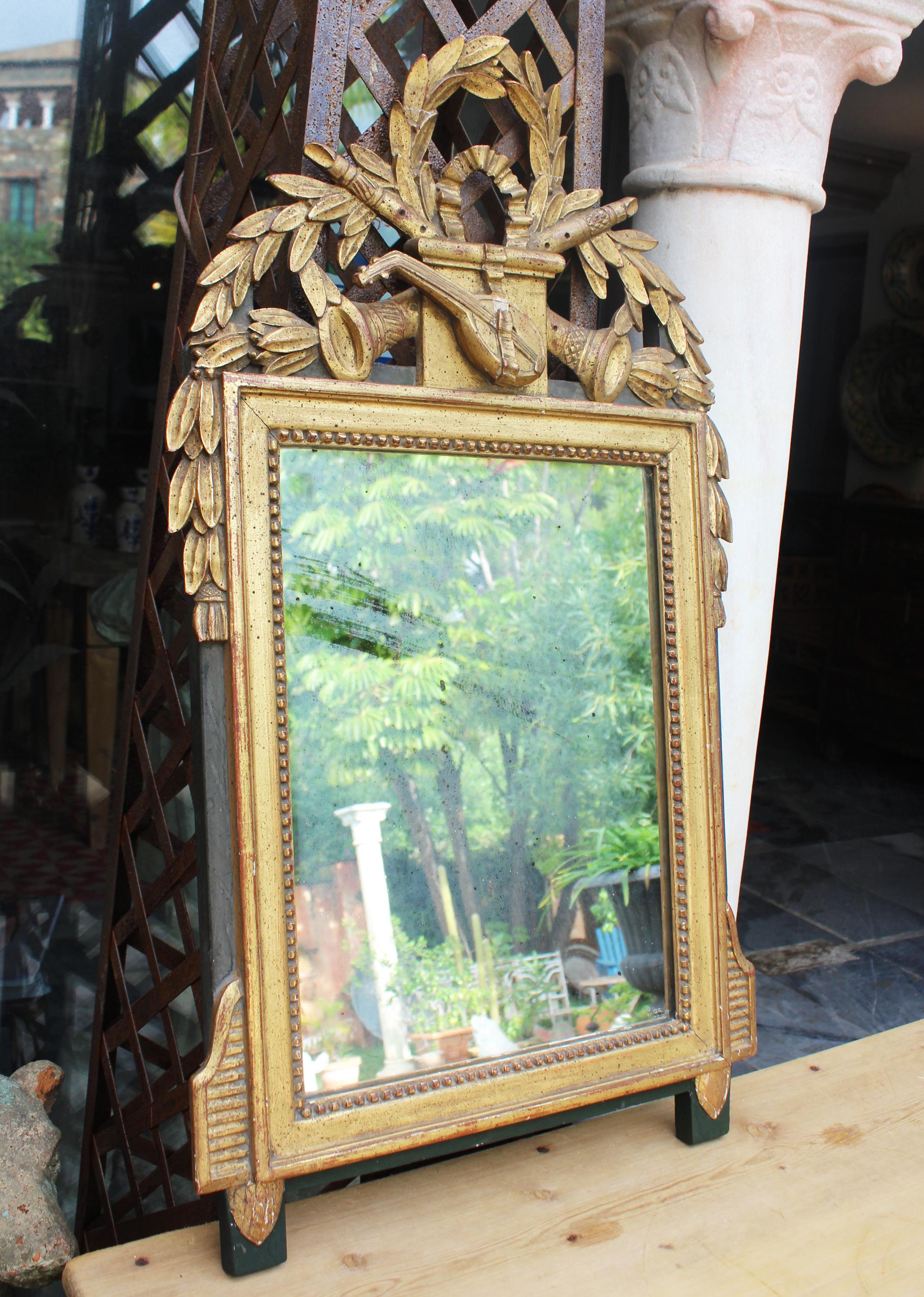 19th Century French Gilded Hand Carved Wooden Mirror In Good Condition In Marbella, ES