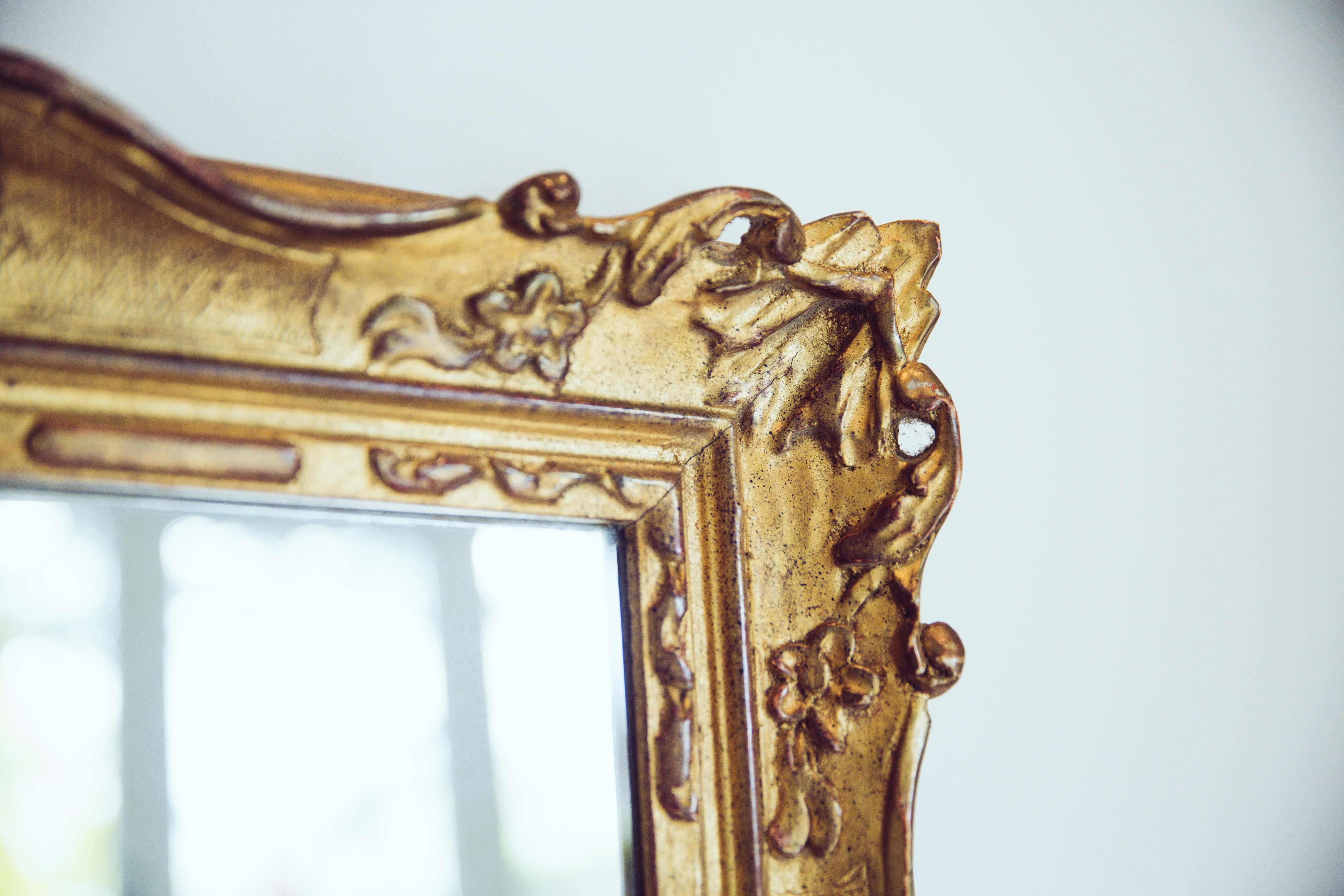 19th Century French Gilded Louis XV Mirror For Sale 1