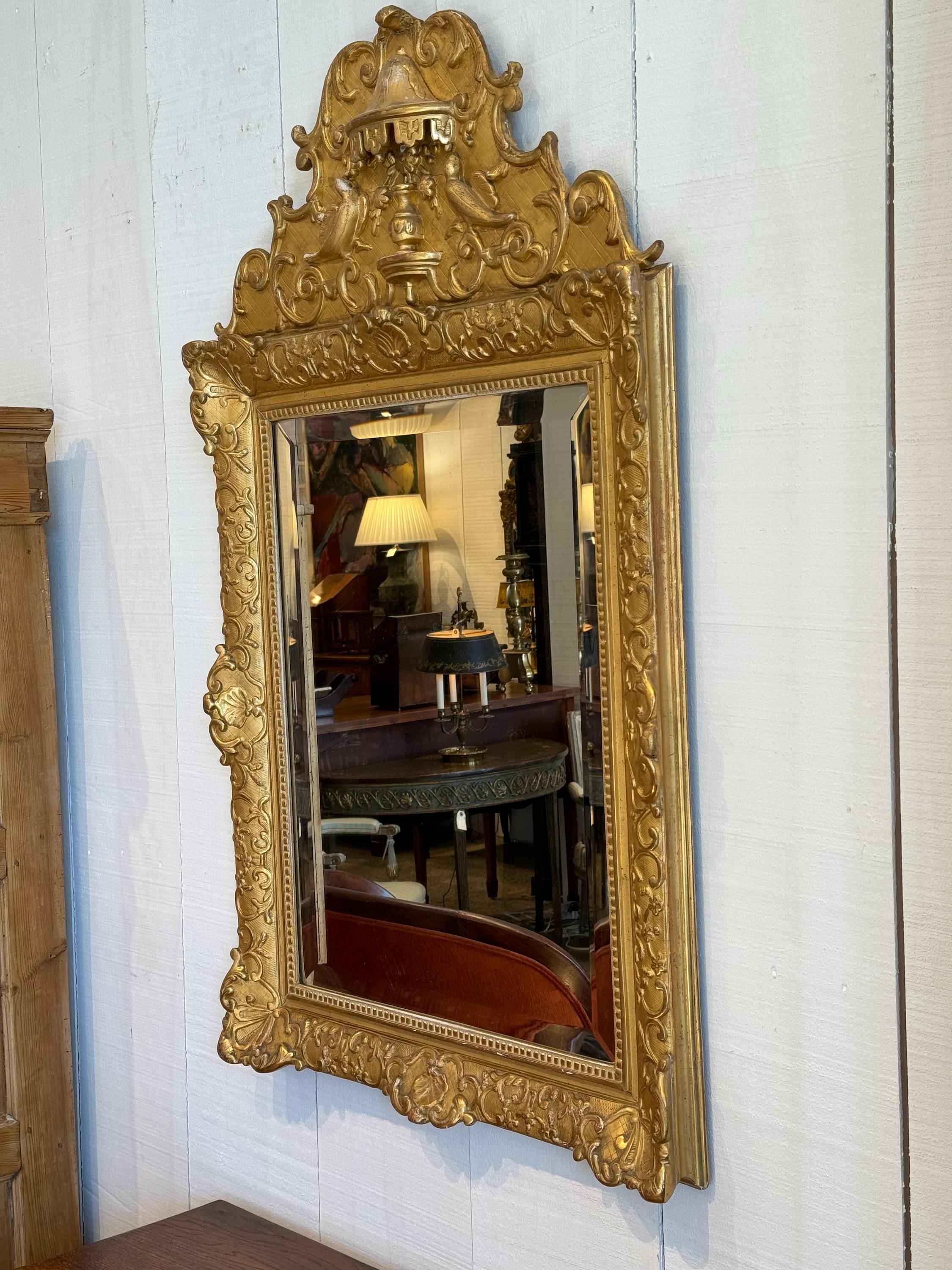 Miroir doré français du 19ème siècle en vente 3