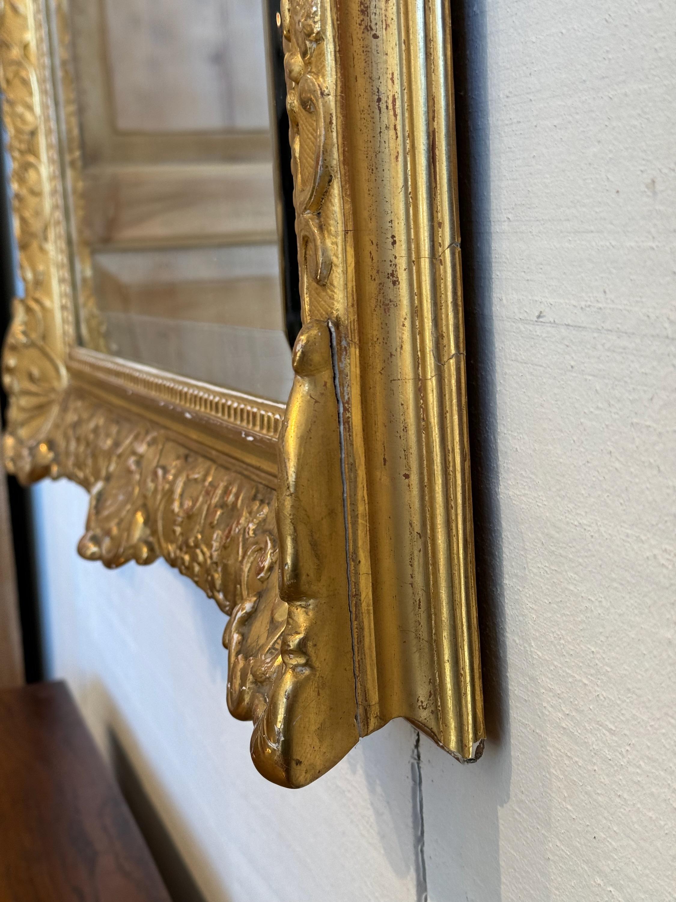 Miroir doré français du 19ème siècle en vente 4
