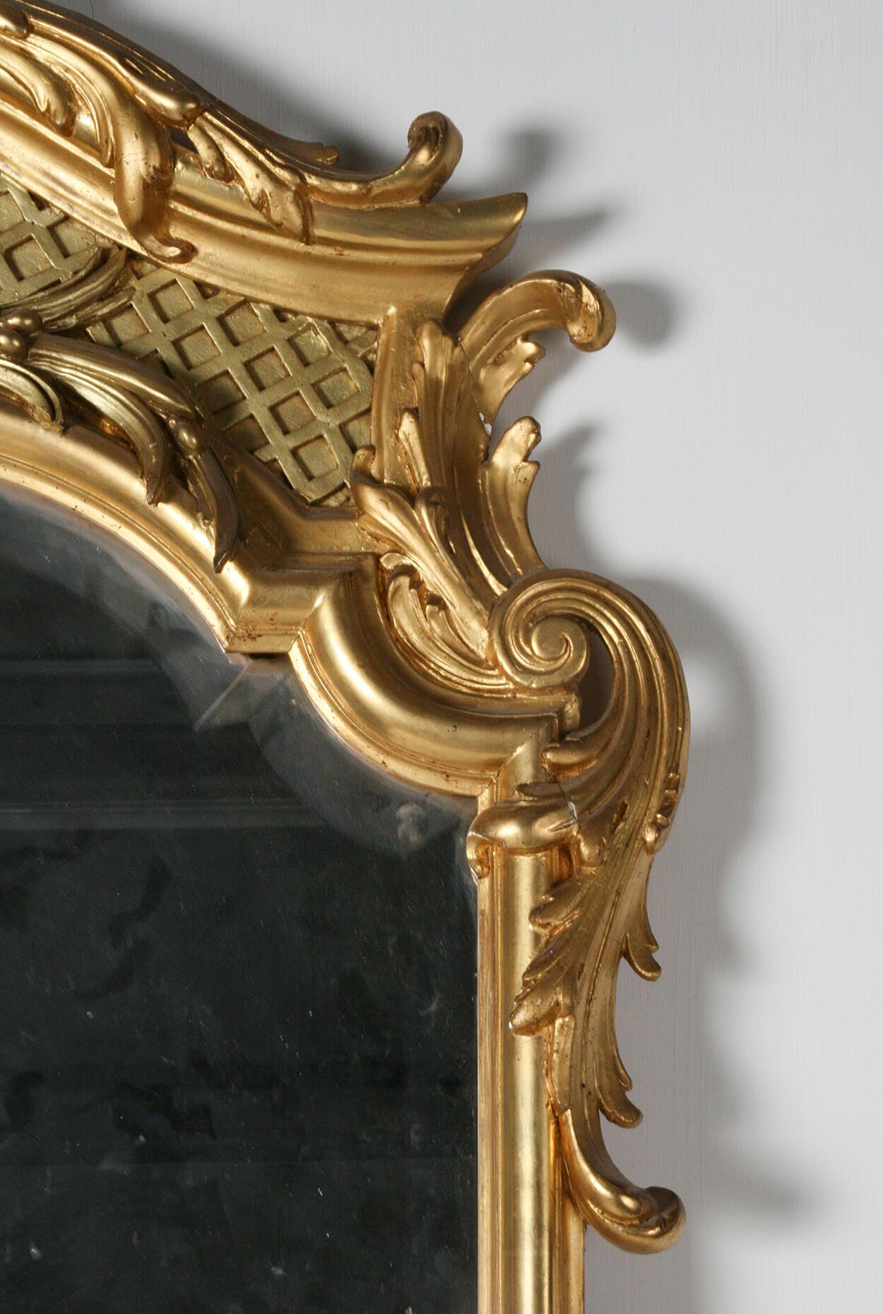 19th Century French Gilded Mirror with Matching Console Table For Sale 8