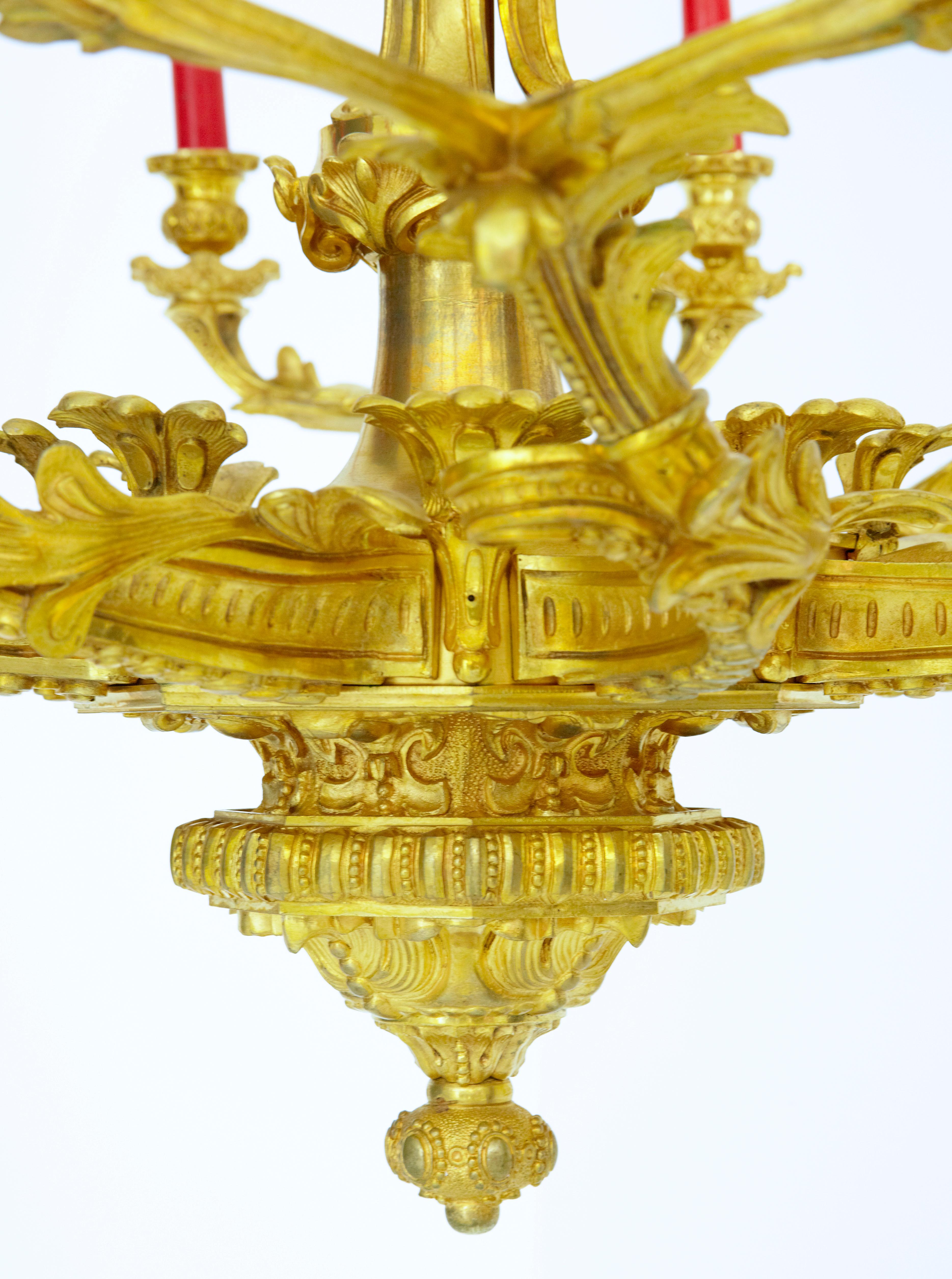 19th Century French Gilded Ormolu 8-Arm Chandelier In Good Condition In Debenham, Suffolk