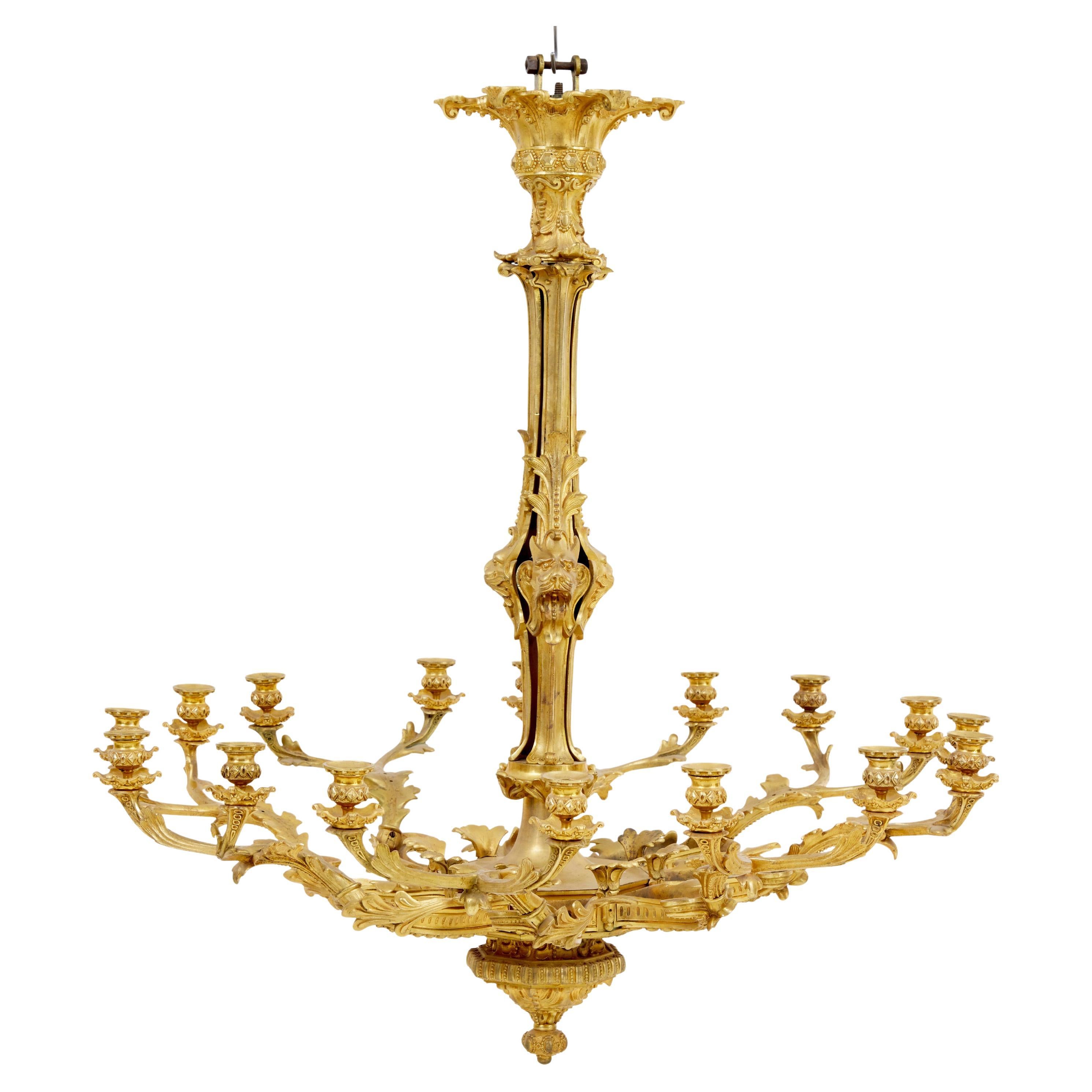 19th century French gilded ormolu 8-arm chandelier For Sale