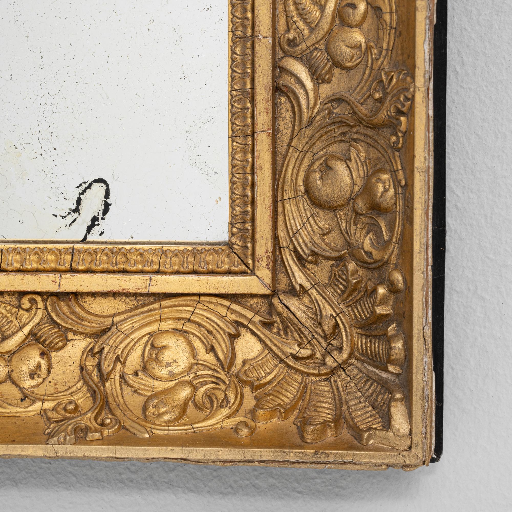 Miroir français du 19ème siècle en bois doré en vente 3
