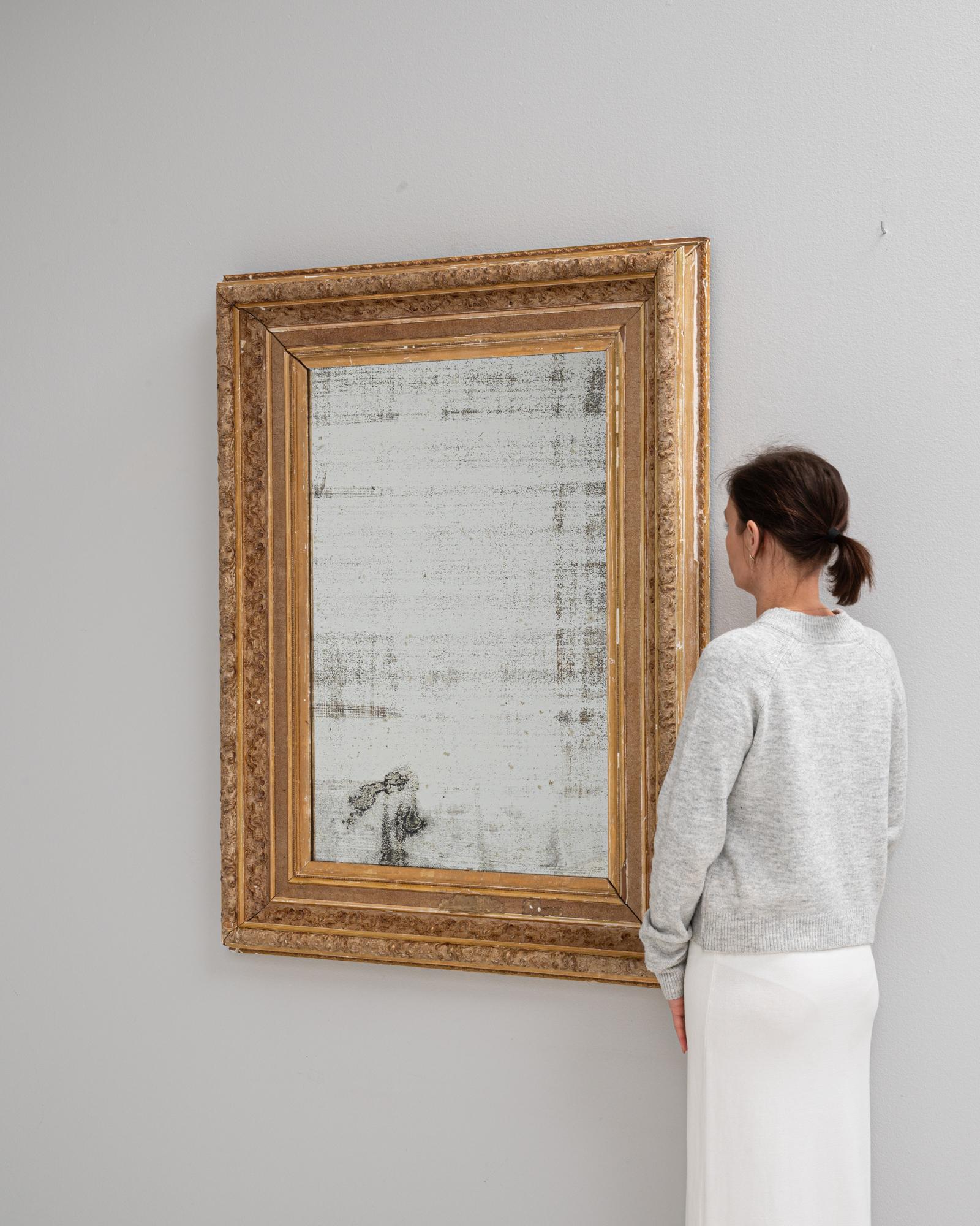 Miroir français du 19ème siècle en bois doré Bon état - En vente à High Point, NC