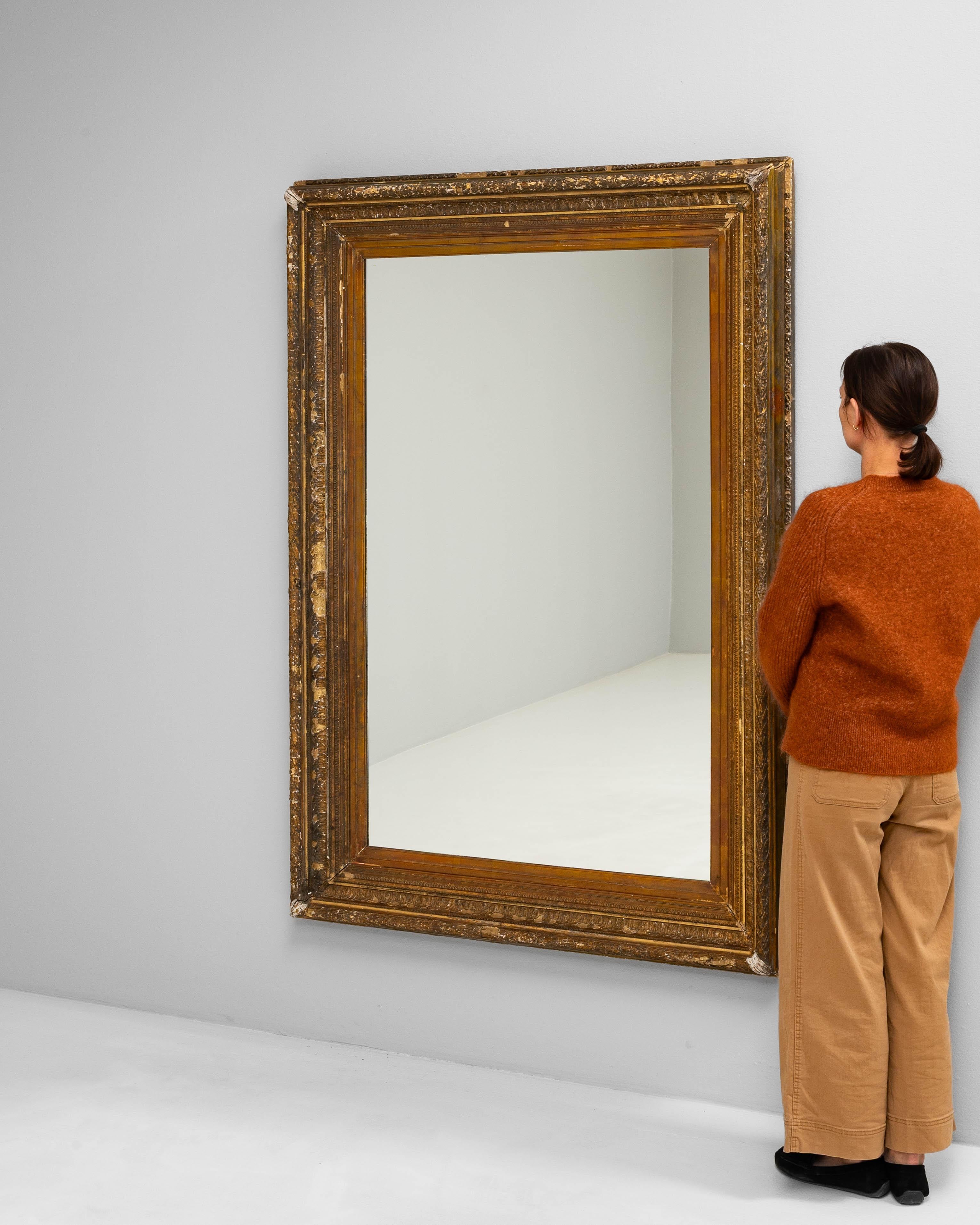 Miroir français du 19ème siècle en bois doré Bon état - En vente à High Point, NC