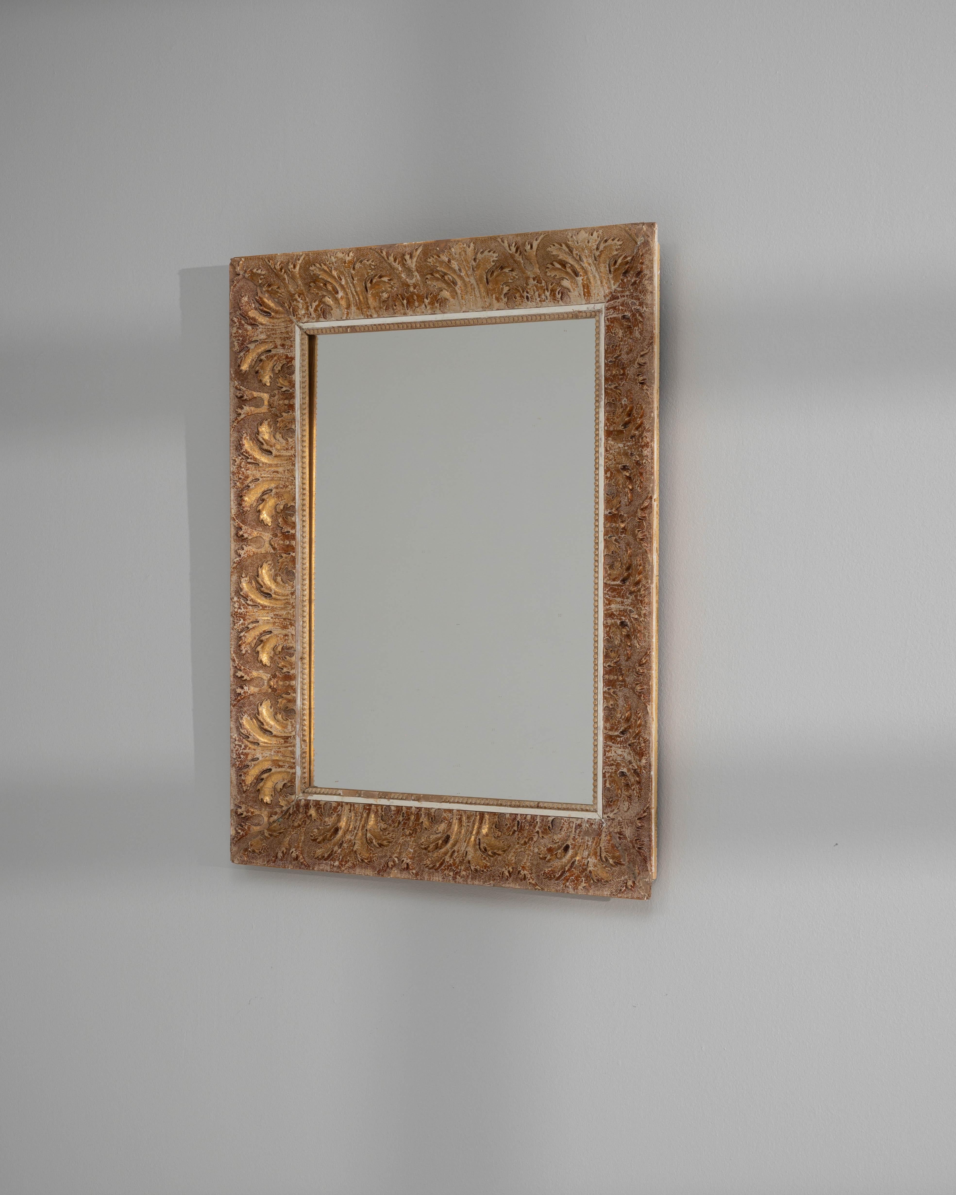 Legno Specchio in legno dorato francese del XIX secolo in vendita