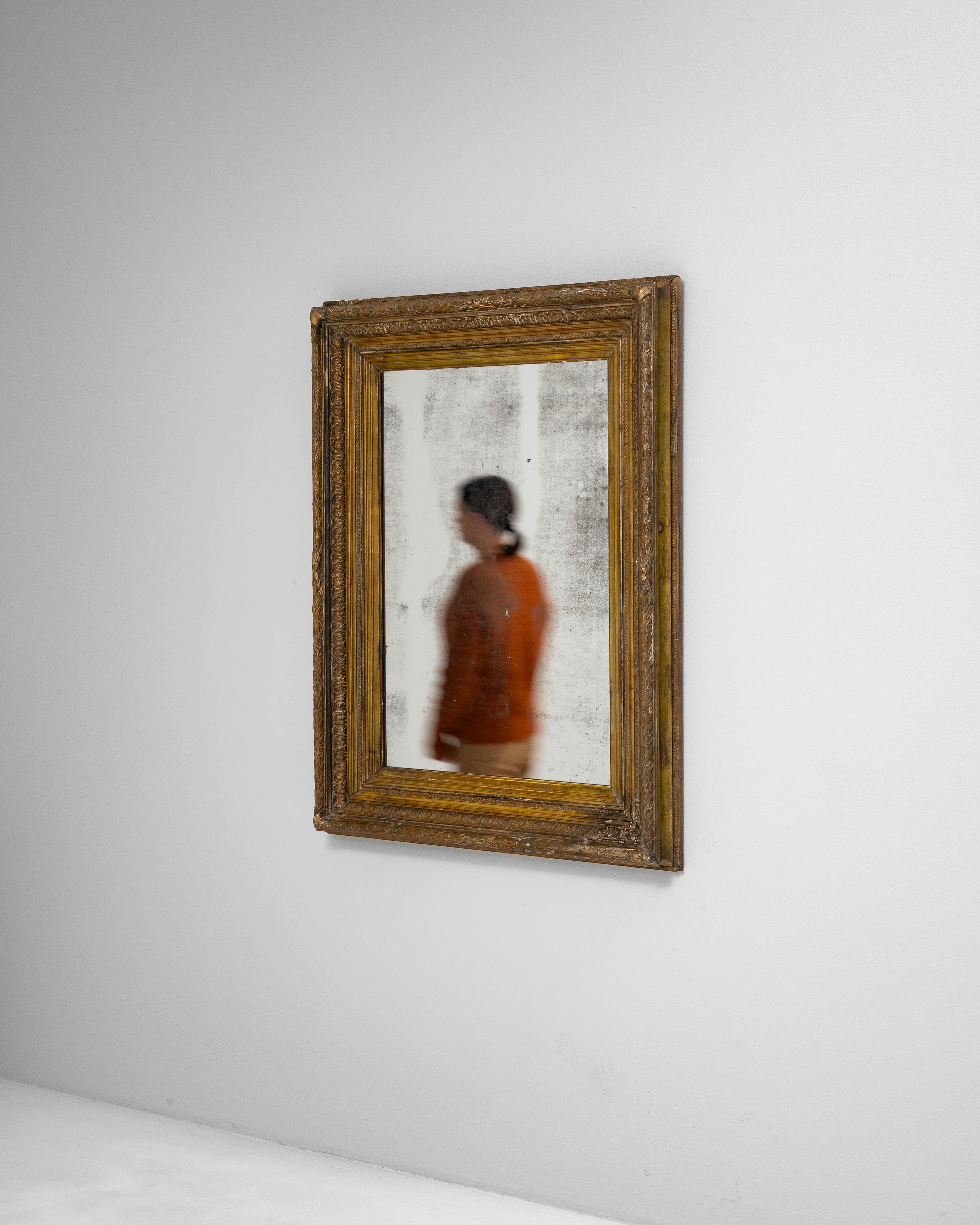 XIXe siècle Miroir français du 19ème siècle en bois doré en vente