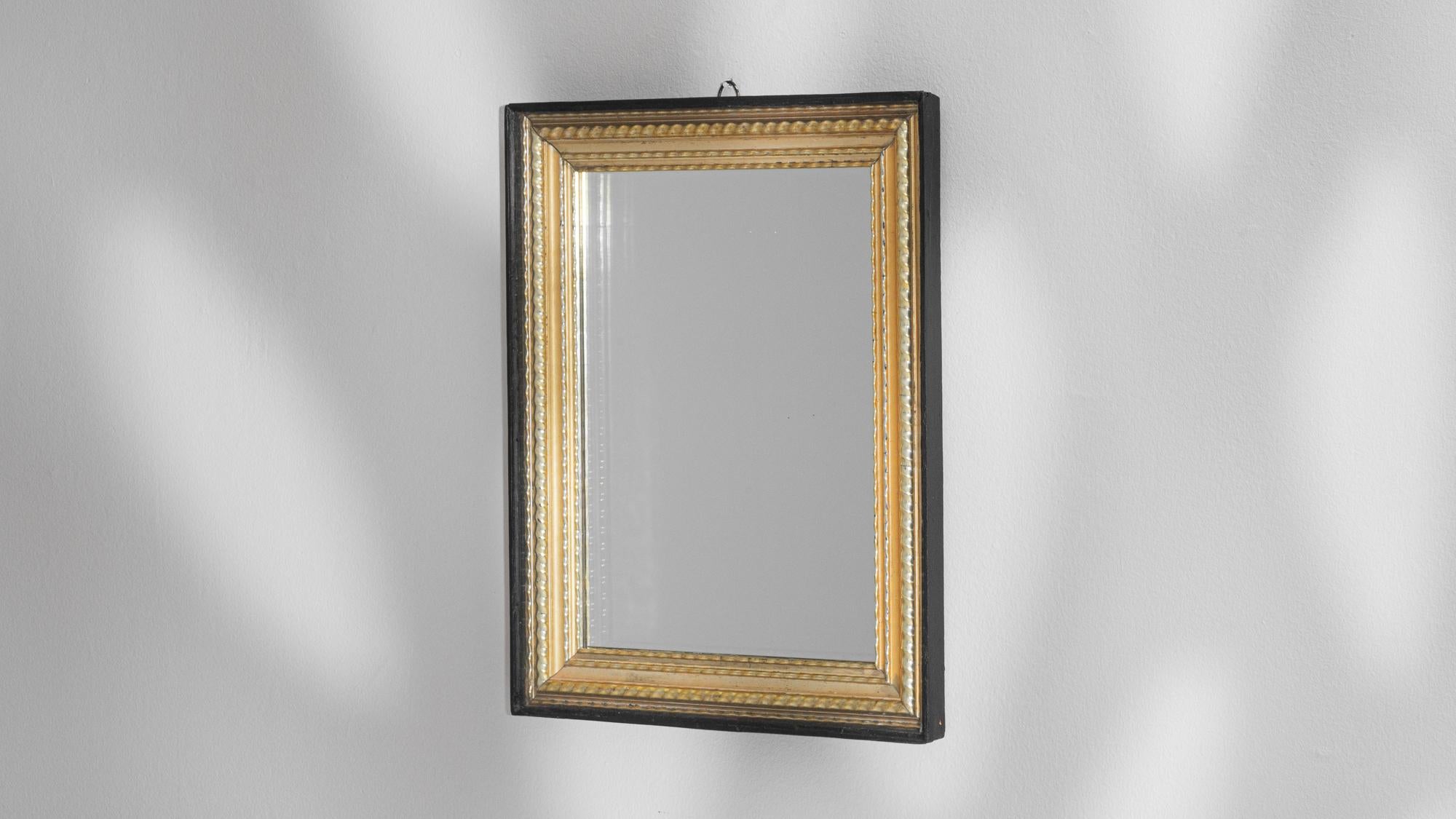 Miroir français du 19ème siècle en bois doré 1