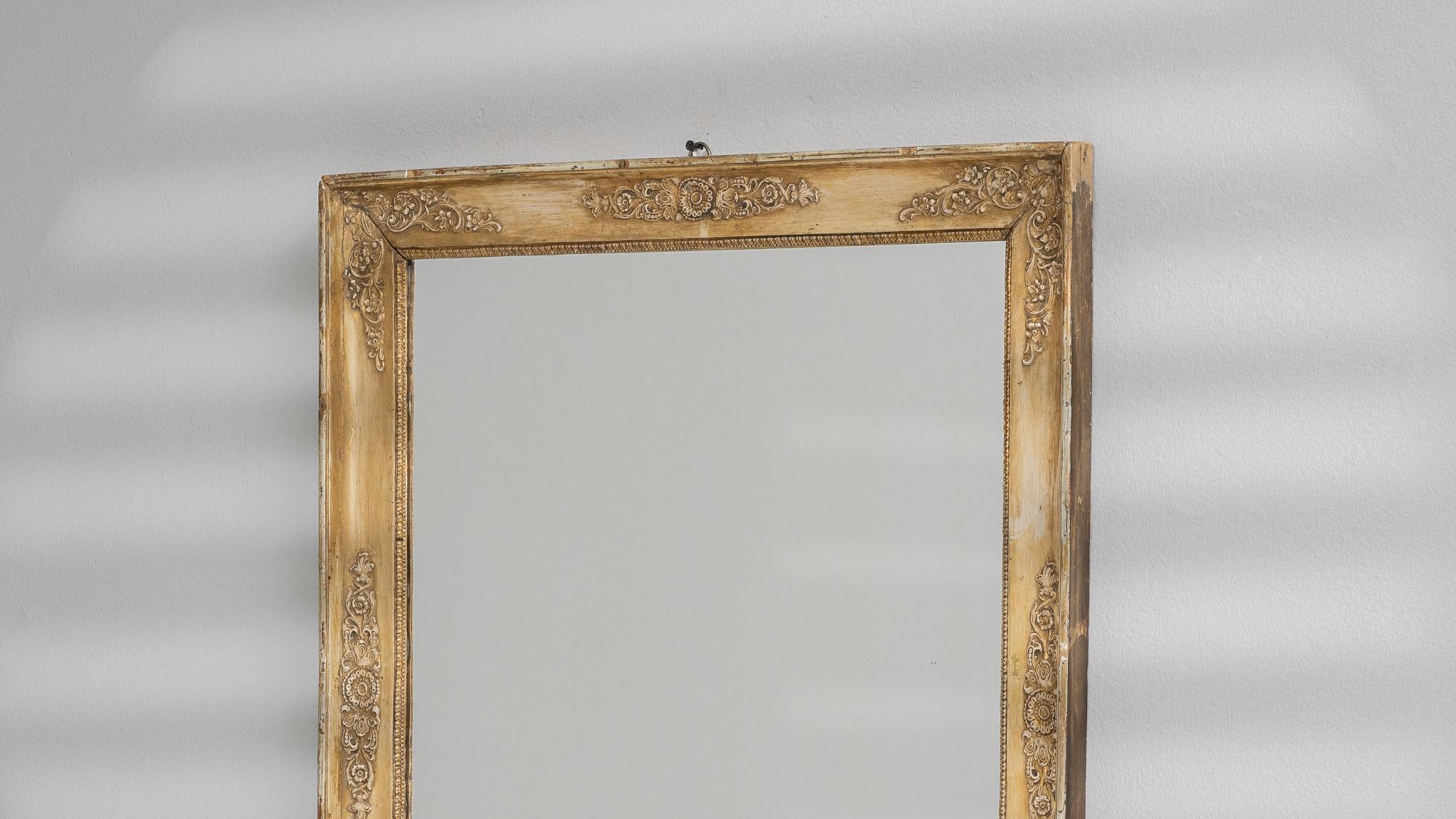 Specchio in legno dorato francese del XIX secolo in vendita 2