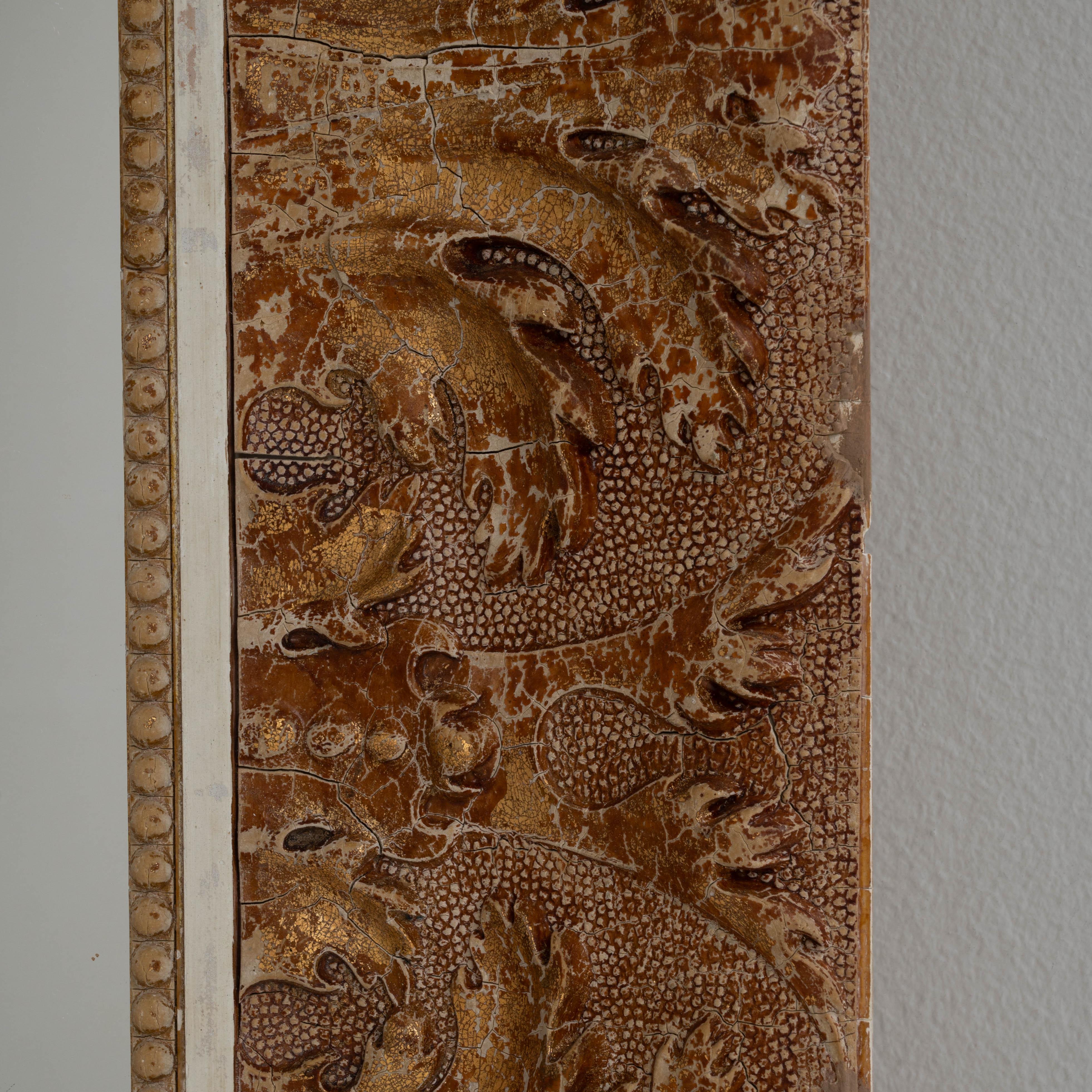 Specchio in legno dorato francese del XIX secolo in vendita 3