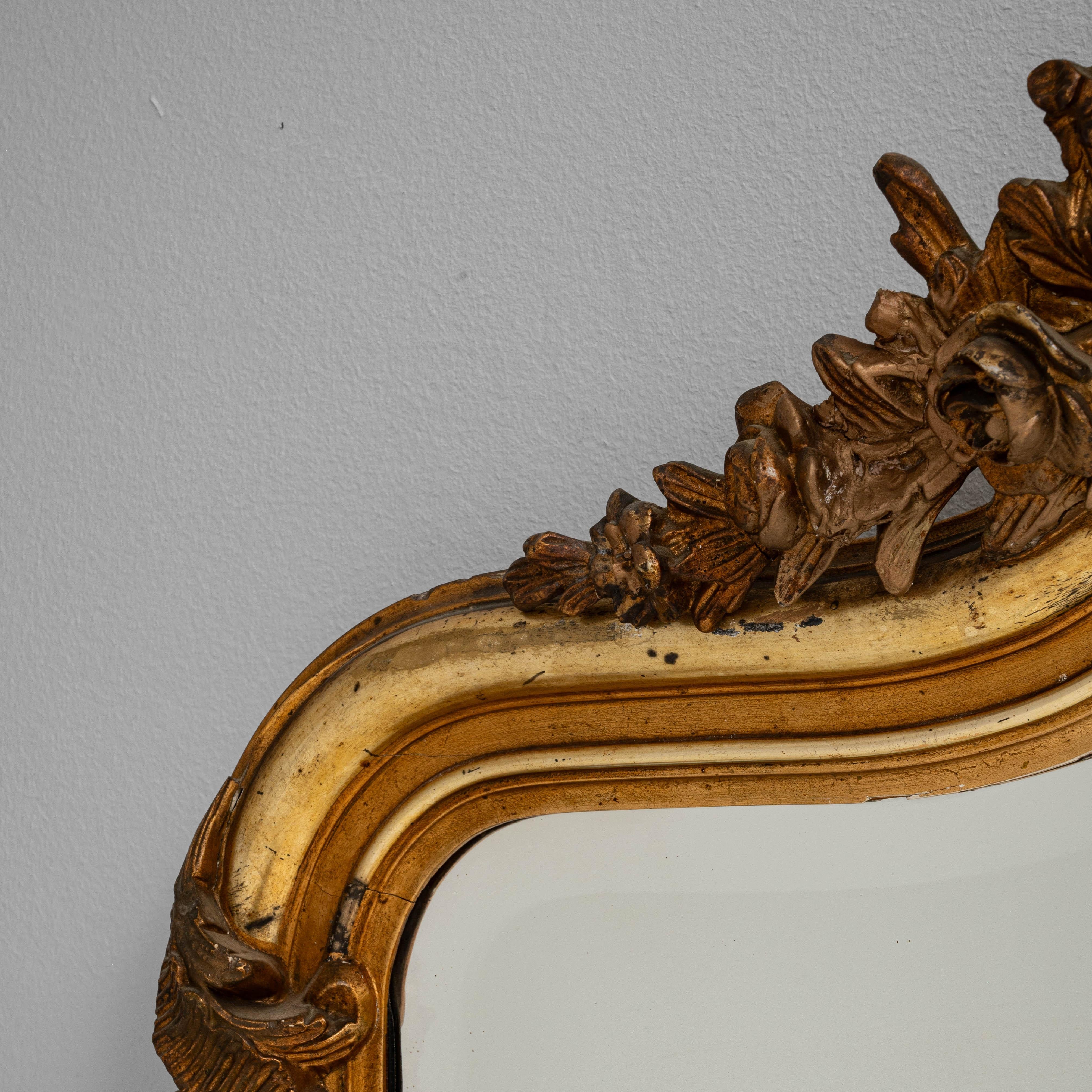 Espejo Francés de Madera Dorada del Siglo XIX en venta 4