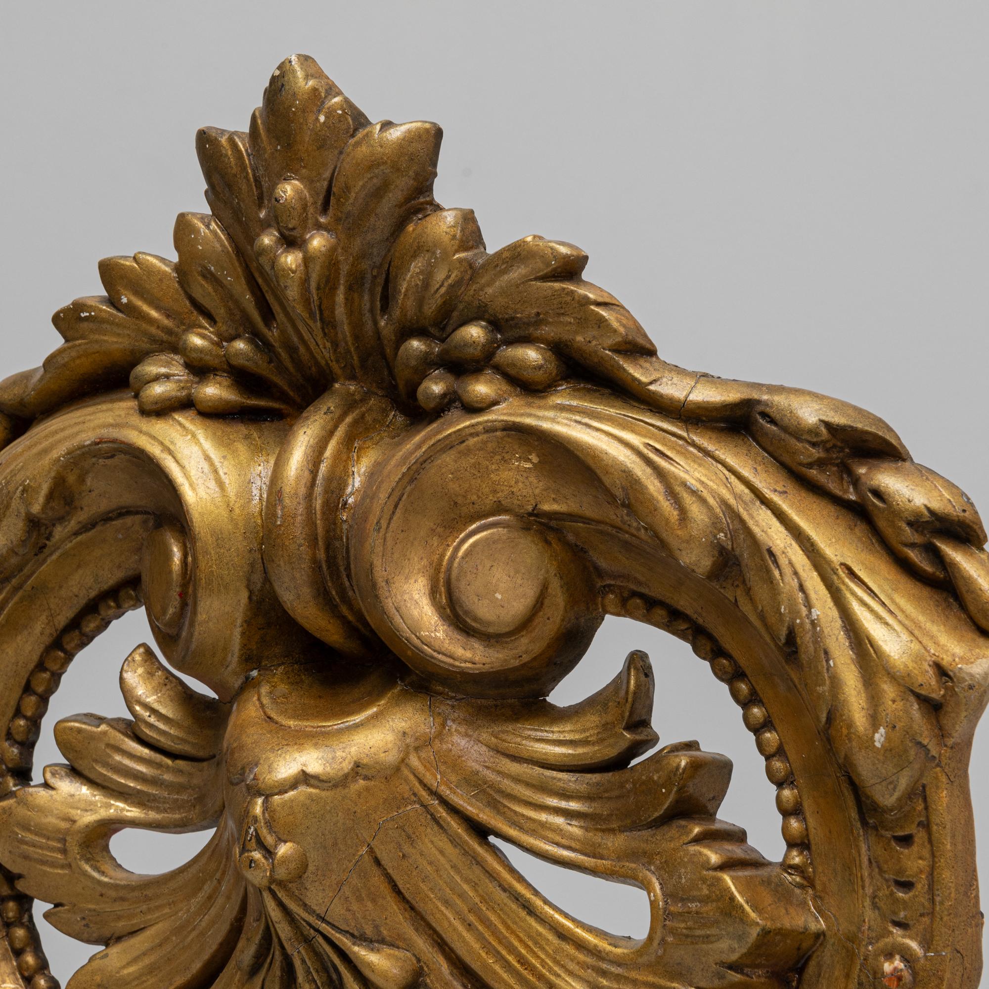 Decorazione francese del XIX secolo in legno dorato su base metallica in vendita 3