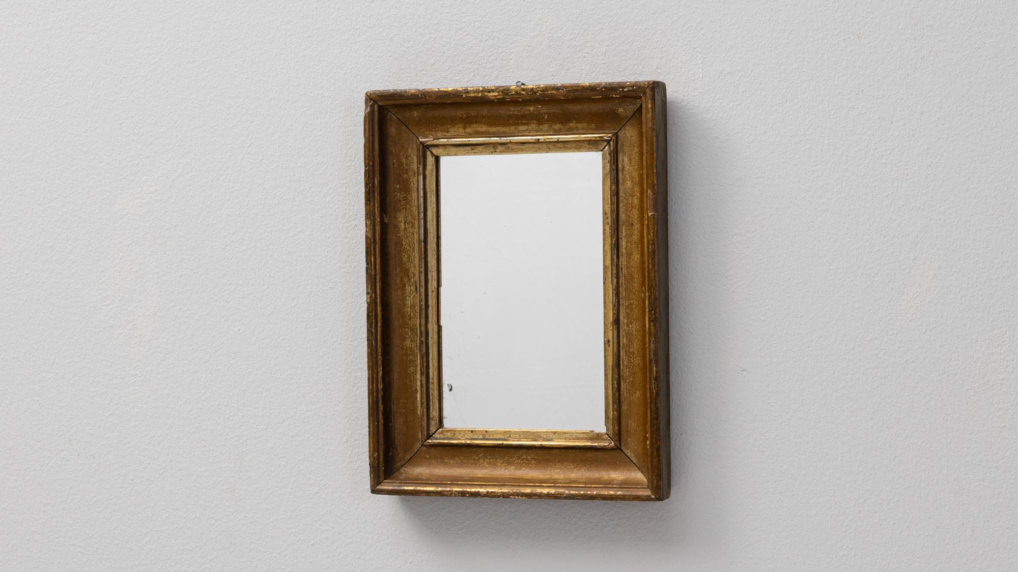 19th Century French Gilded Wooden Mirror Madera en venta
